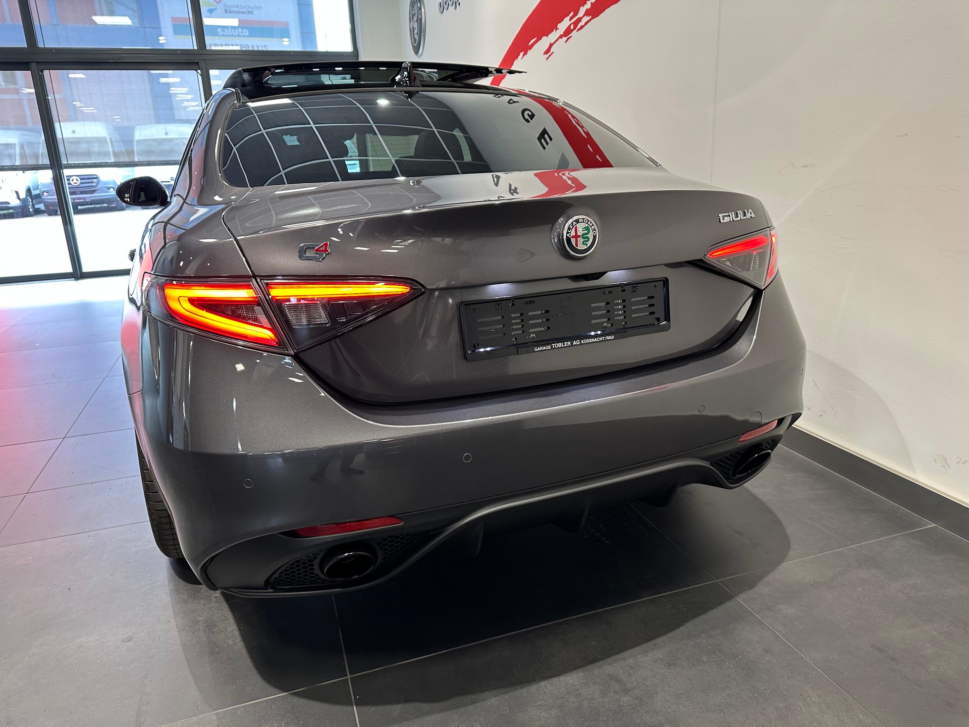 ALFA ROMEO Giulia 2.2 JTDM Veloce Q4 AT8-image-24