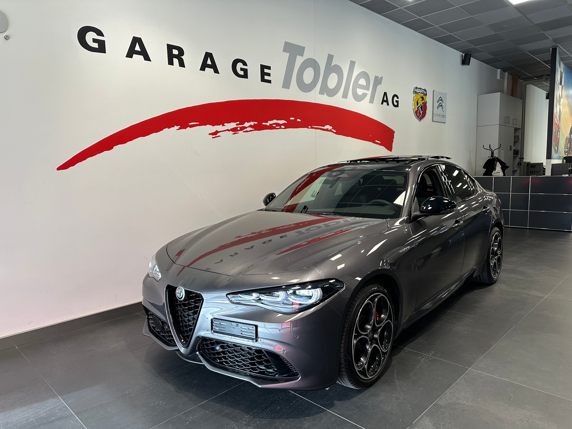 ALFA ROMEO Giulia 2.2 JTDM Veloce Q4 AT8-image-5