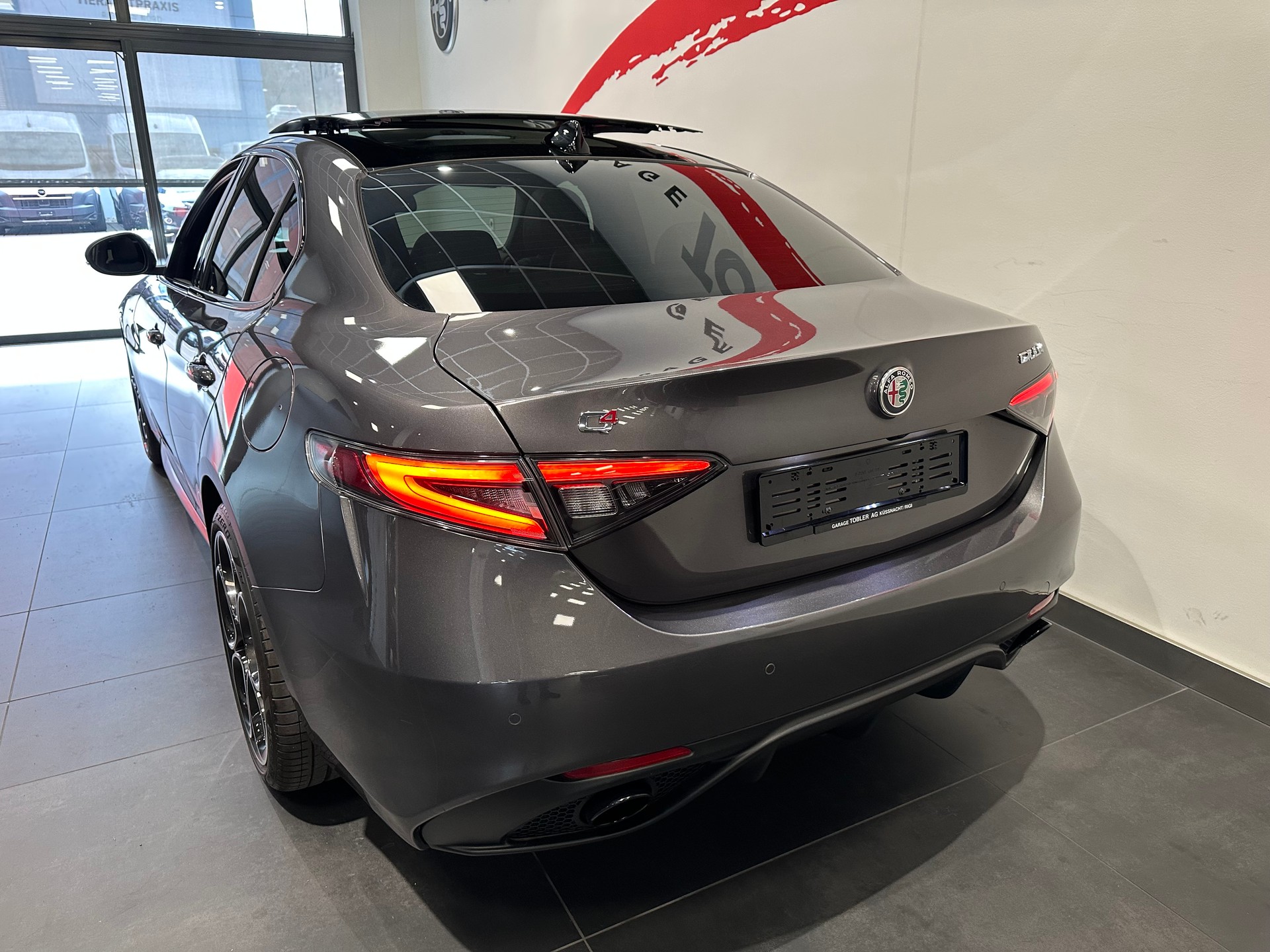 ALFA ROMEO Giulia 2.2 JTDM Veloce Q4 AT8-image-22