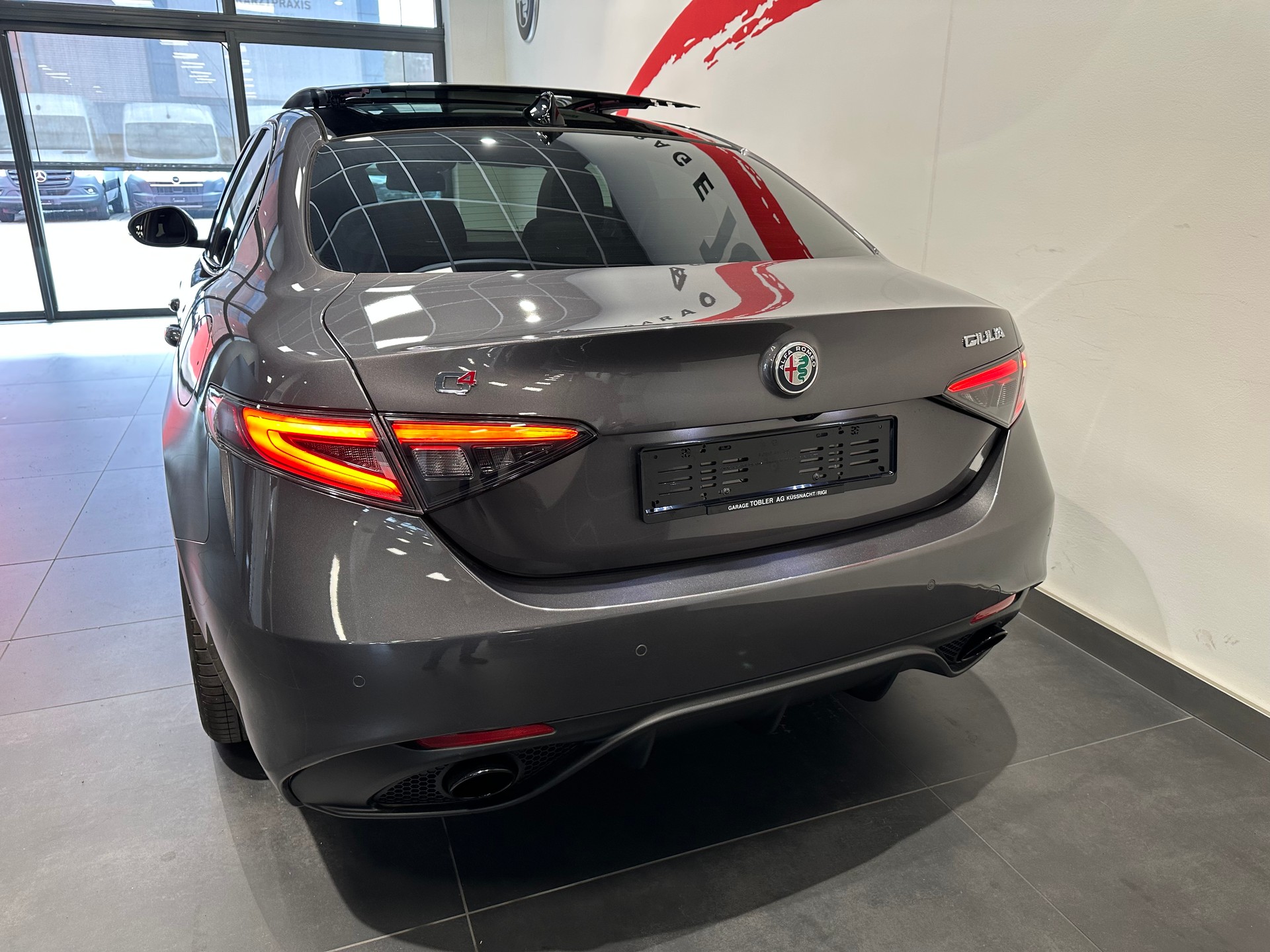 ALFA ROMEO Giulia 2.2 JTDM Veloce Q4 AT8-image-23