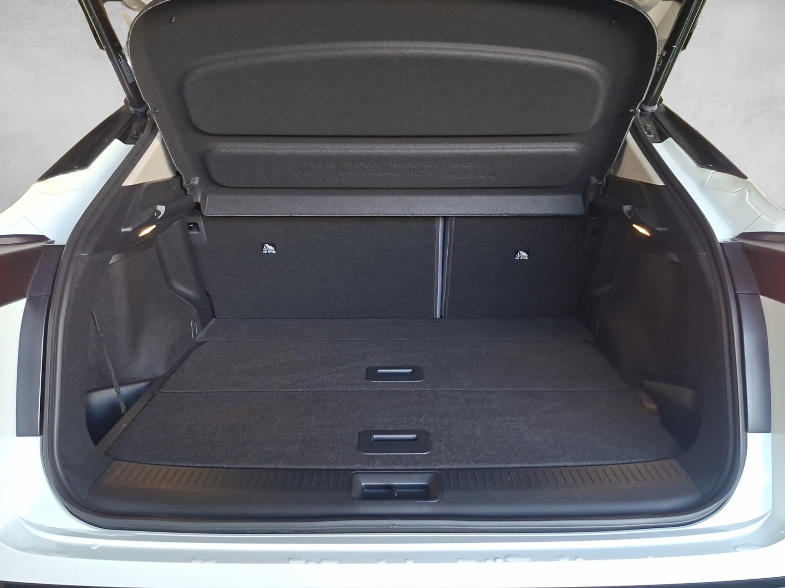 NISSAN Ariya Evolve 400 e-4orce-image-14