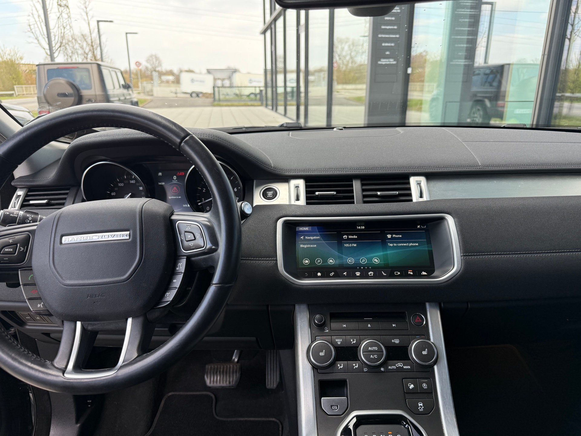 LAND ROVER Range Rover Evoque 2.0 Si4 SE Advantage AT9-image-10