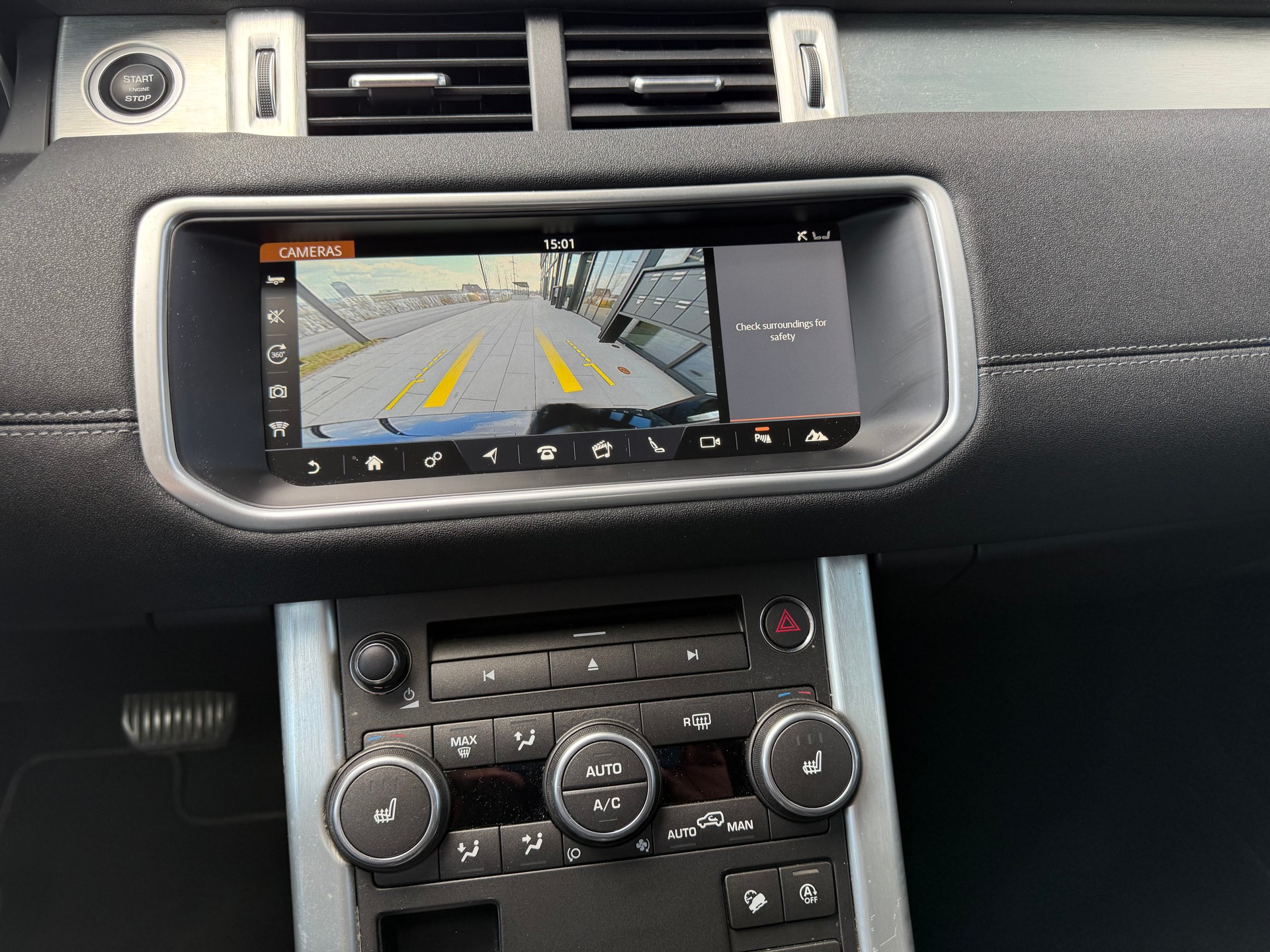LAND ROVER Range Rover Evoque 2.0 Si4 SE Advantage AT9-image-6