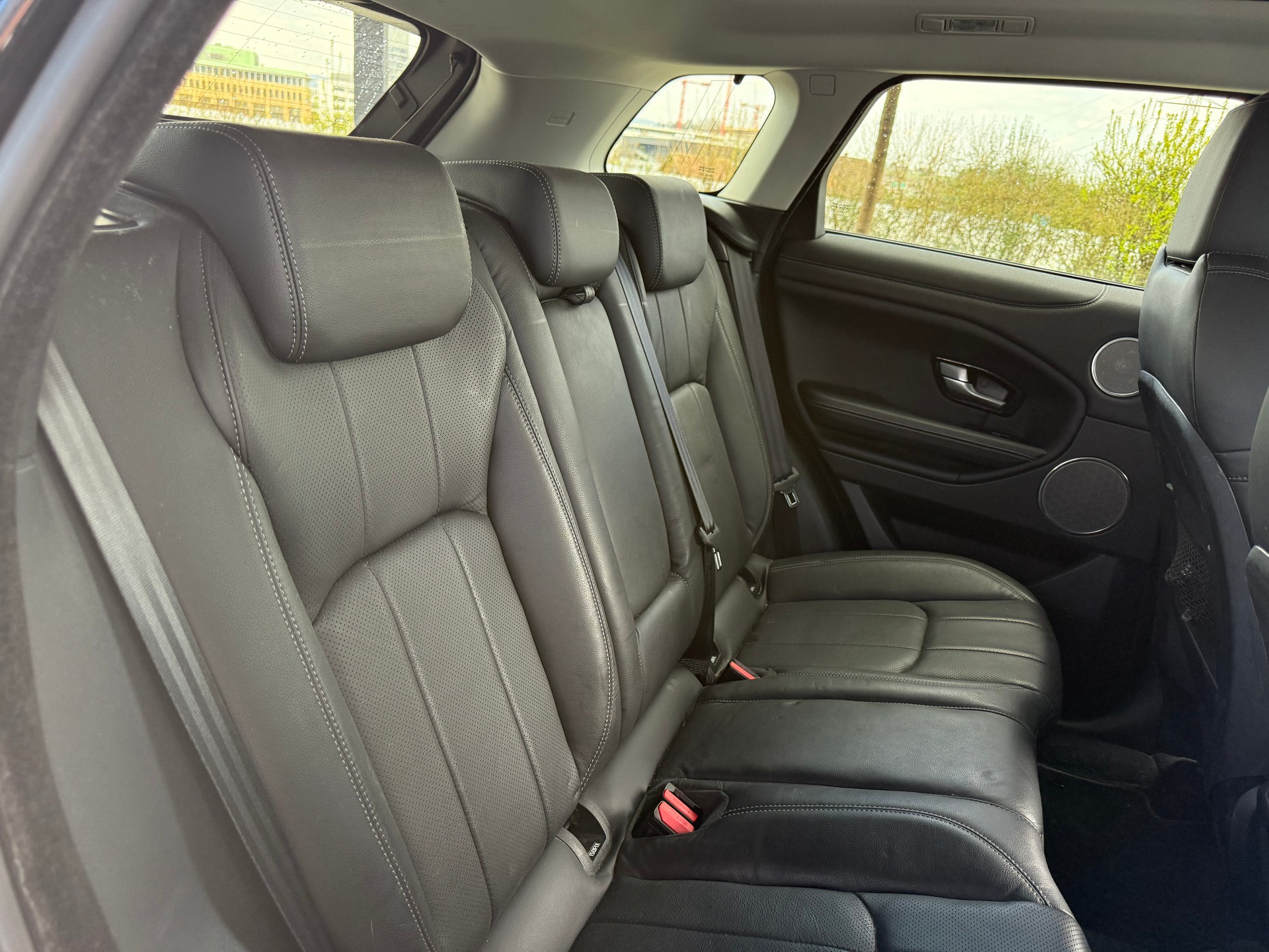 LAND ROVER Range Rover Evoque 2.0 Si4 SE Advantage AT9-image-13
