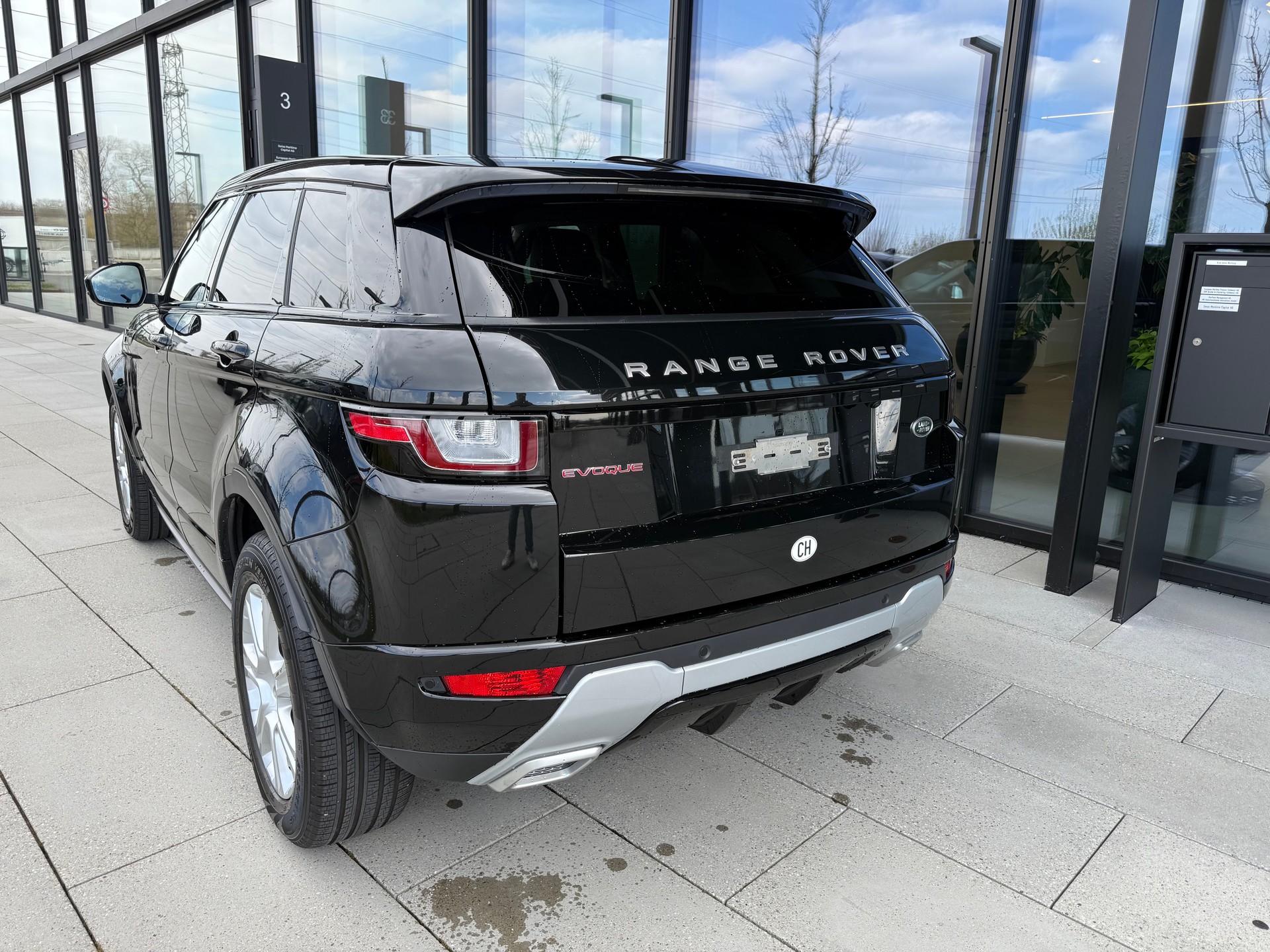 LAND ROVER Range Rover Evoque 2.0 Si4 SE Advantage AT9-image-11