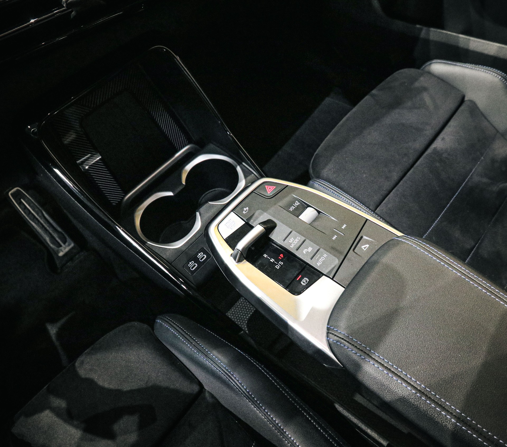 BMW X1 25e M Sport Pro xDrive-image-16