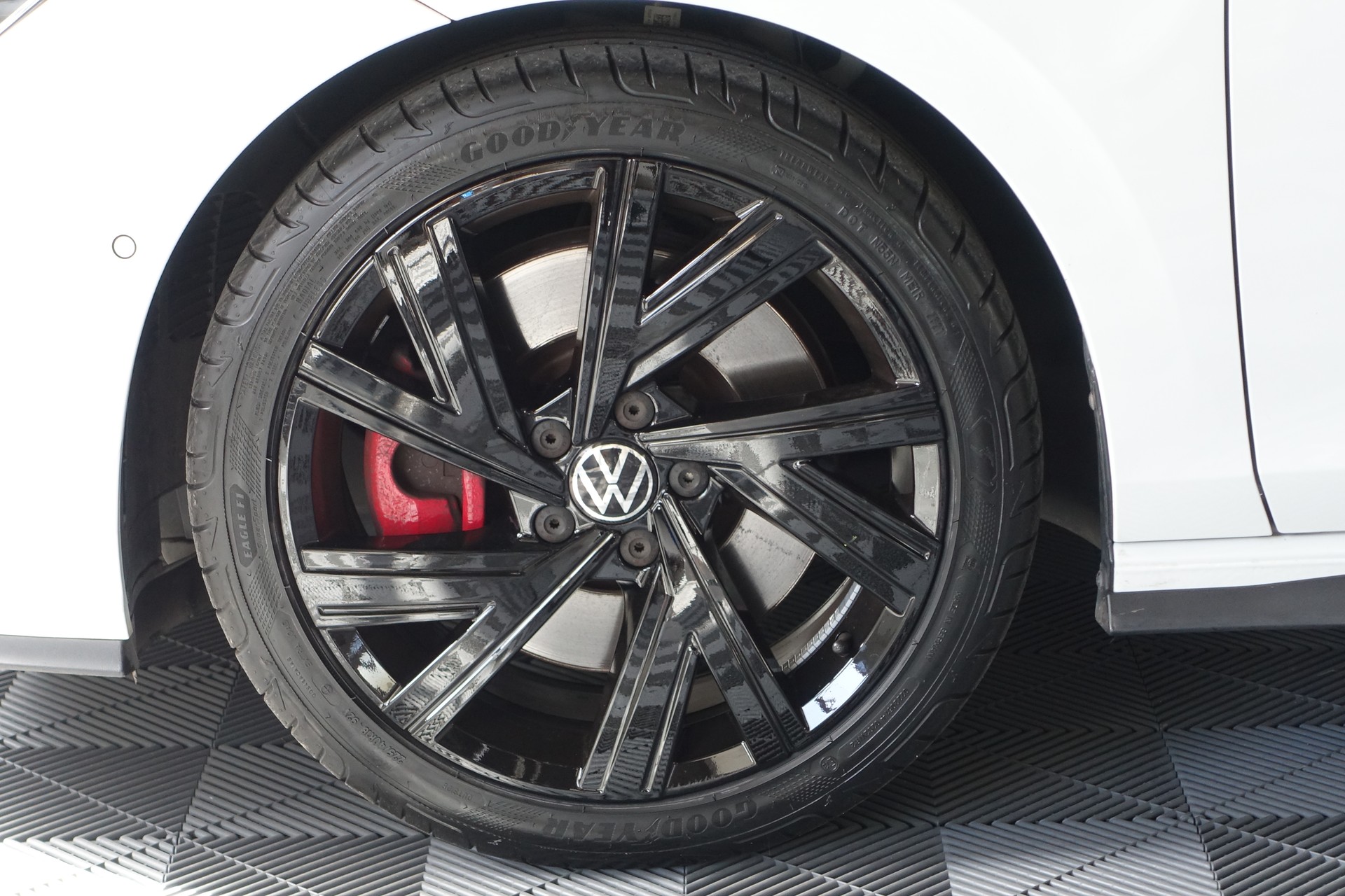 VW Golf 2.0 TSI GTI DSG-image-10