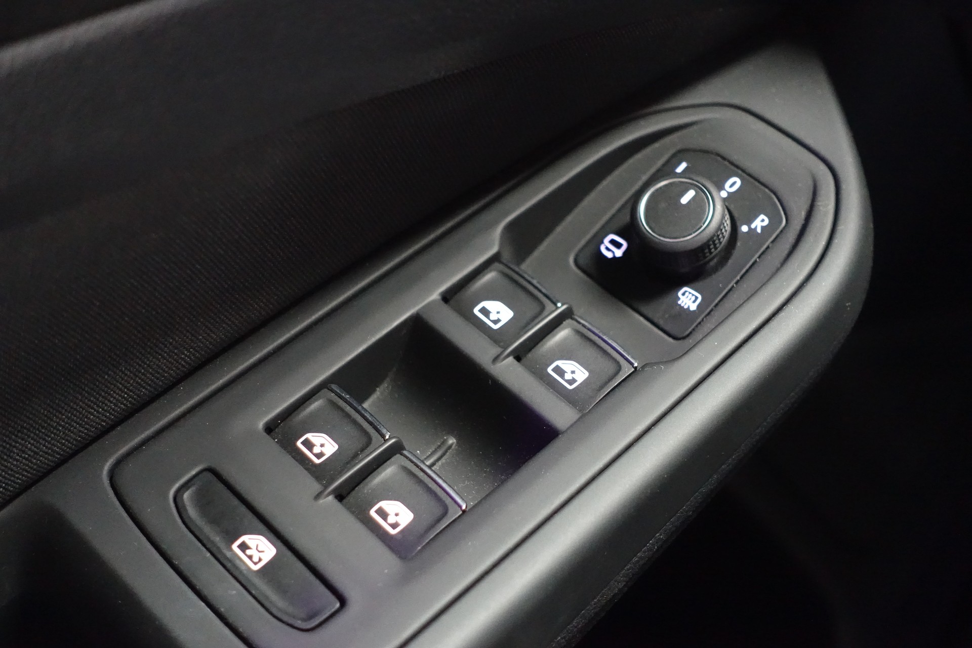 VW Golf 2.0 TSI GTI DSG-image-19