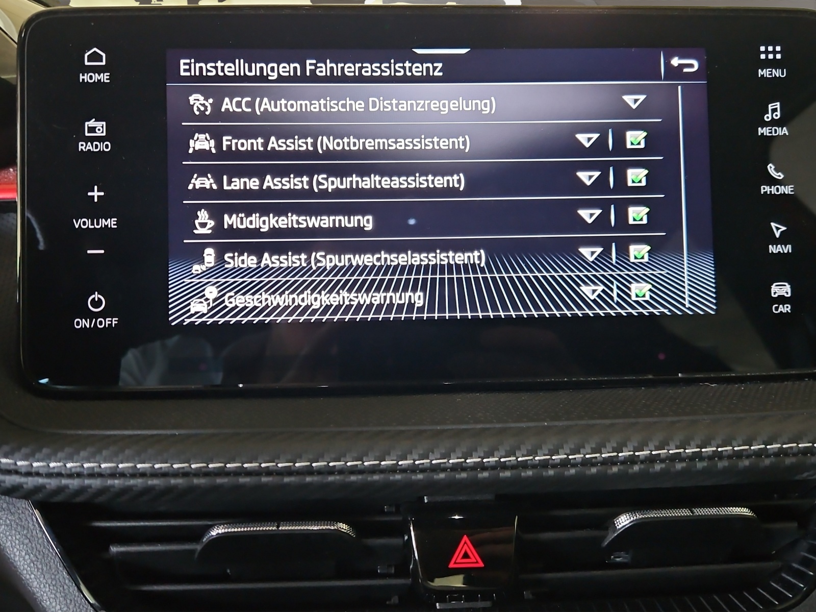 SKODA Fabia 1.0 TSI Monte Carlo DSG-image-18