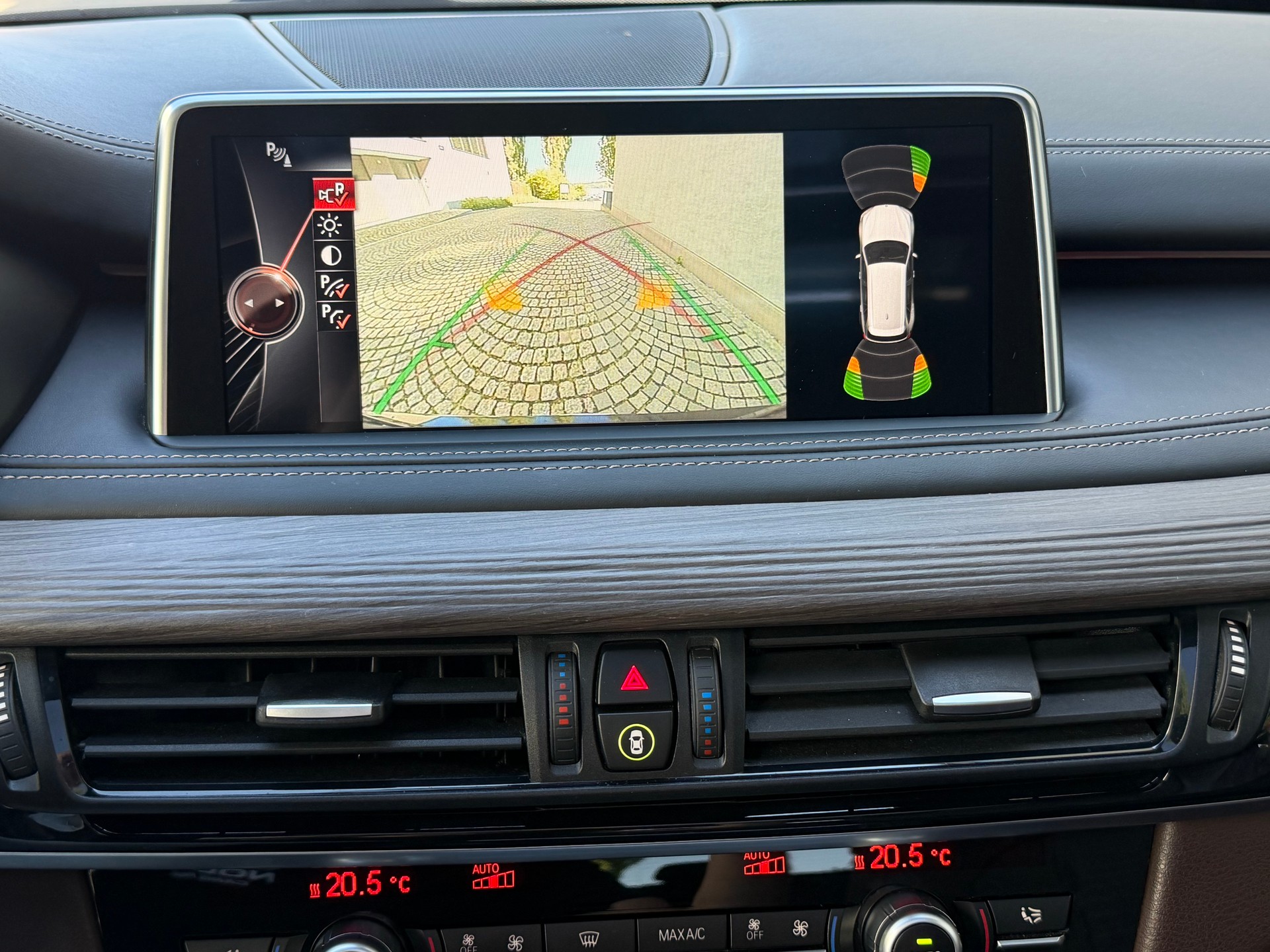 BMW X5 xDrive 40e iPerformance Steptronic-image-15