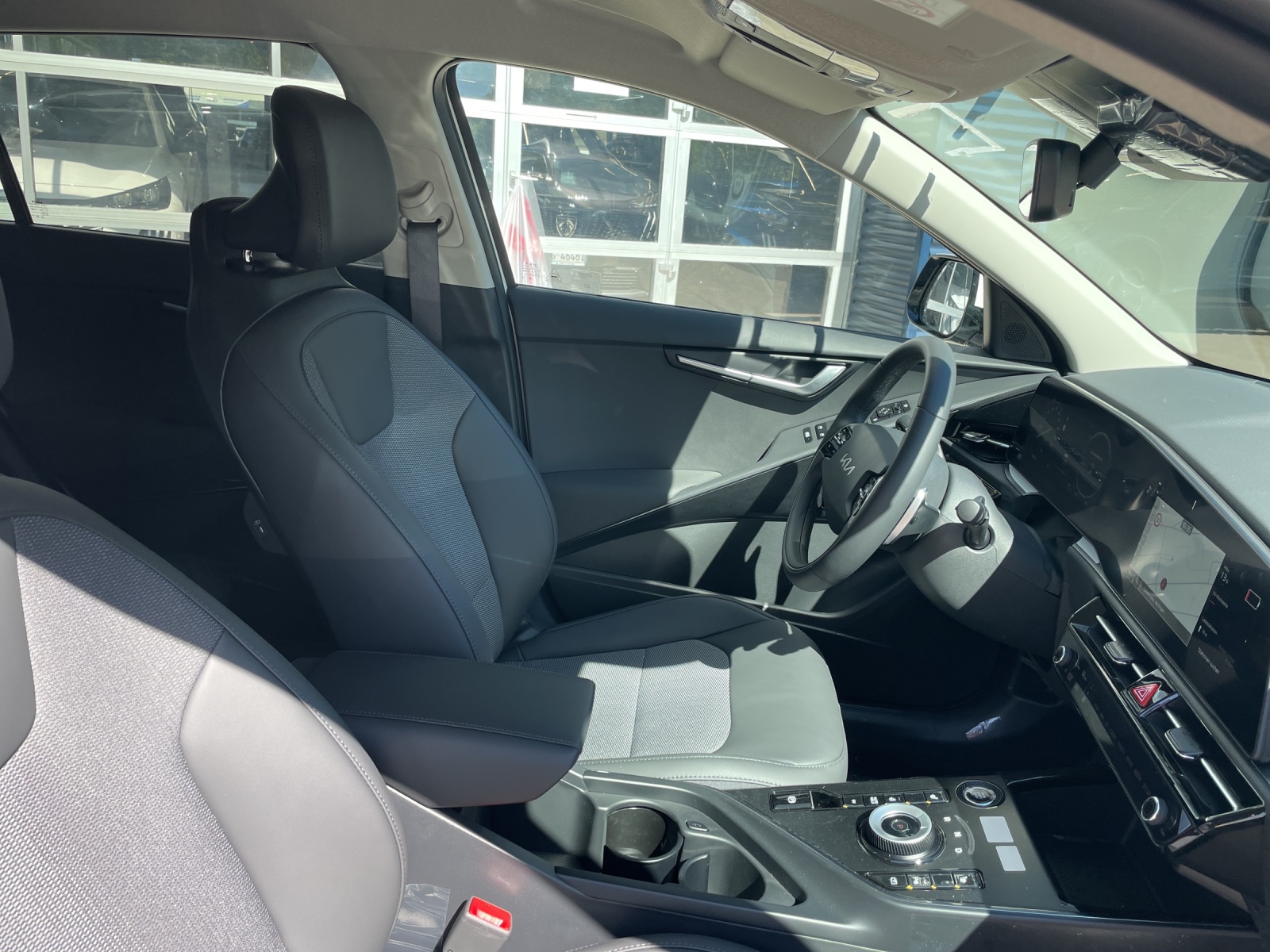 KIA Niro 1.6 GDi Plug-in Hybrid Power Edition-image-10