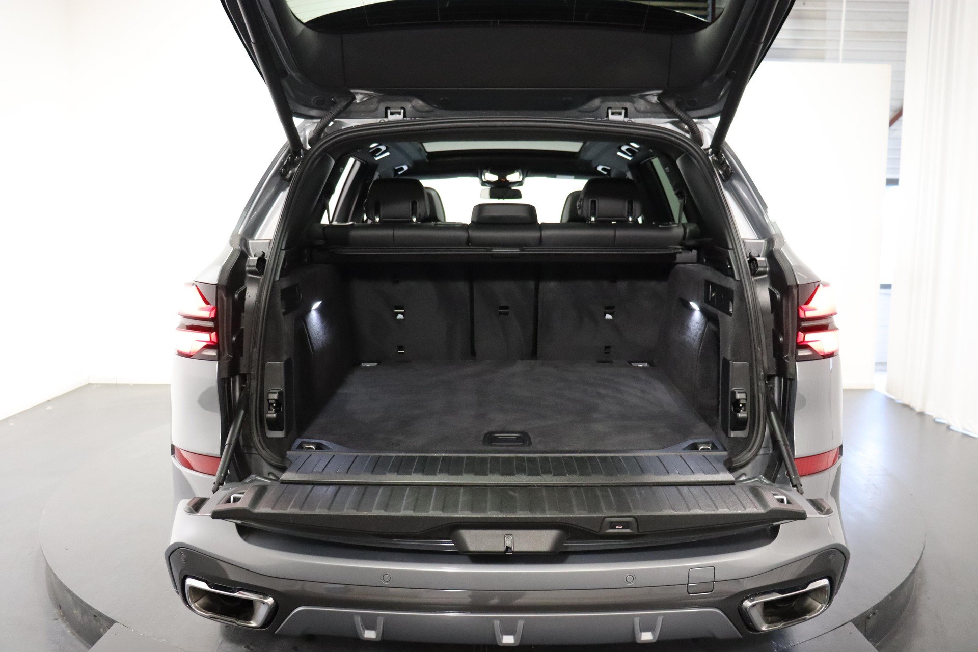 BMW X5 30d xDrive SAG-image-10