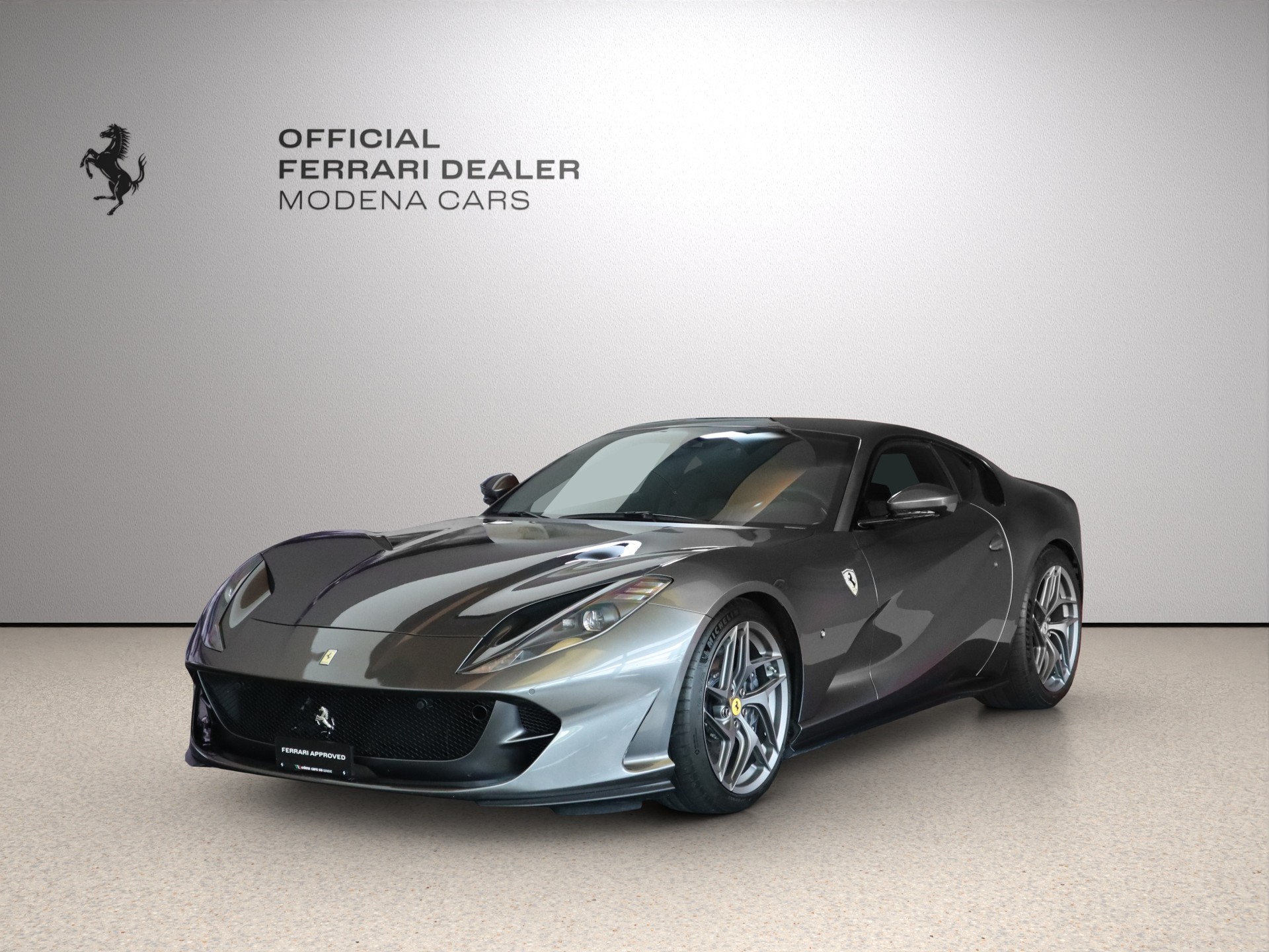 FERRARI 812 Superfast-image-6