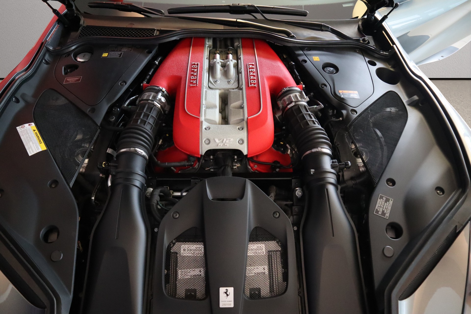 FERRARI 812 Superfast-image-23
