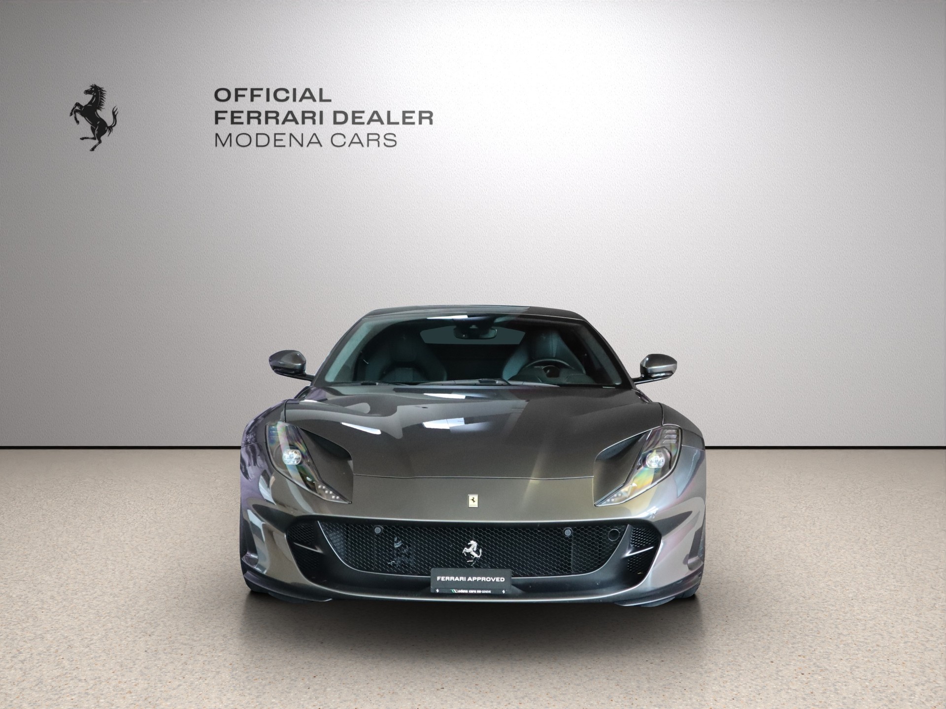 FERRARI 812 Superfast-image-4