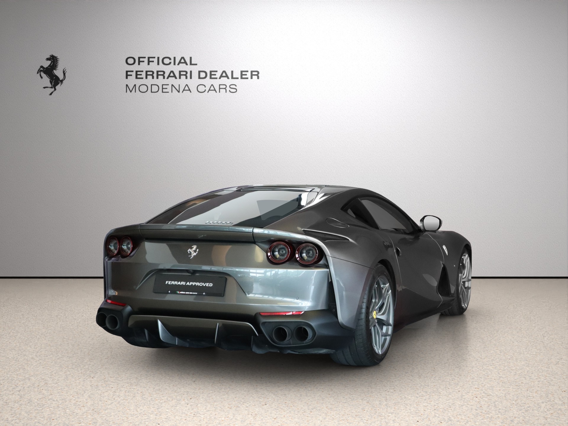 FERRARI 812 Superfast-image-12