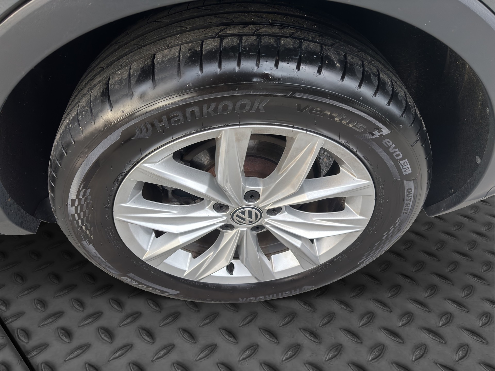 VW Tiguan 2.0TSI Highline 4Motion DSG-image-17