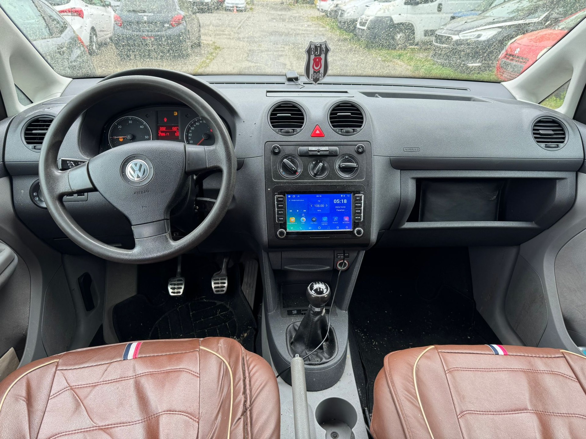 VW Caddy Maxi Life 2.0TDI-image-7