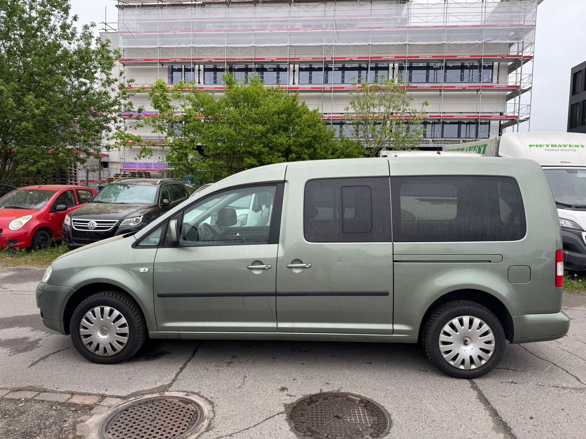 VW Caddy Maxi Life 2.0TDI-image-5
