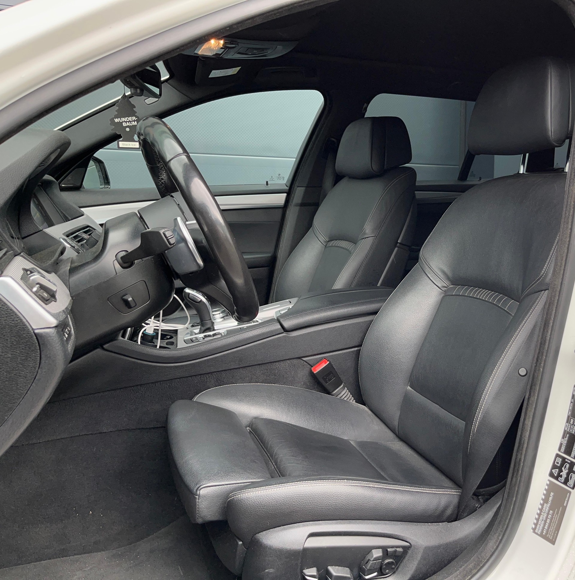 BMW M550d Touring xDrive Steptronic-image-6