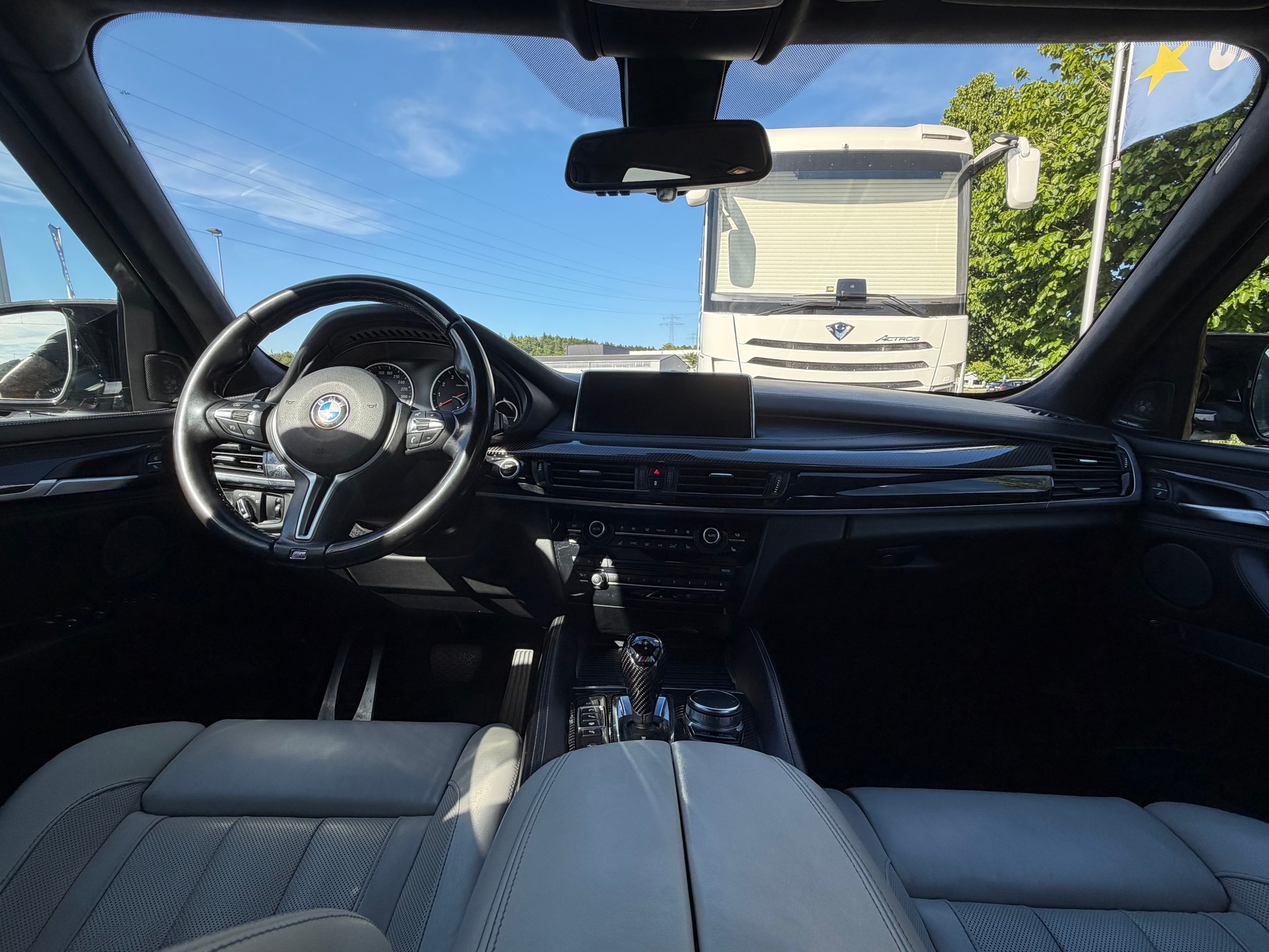 BMW X5M Steptronic-image-10