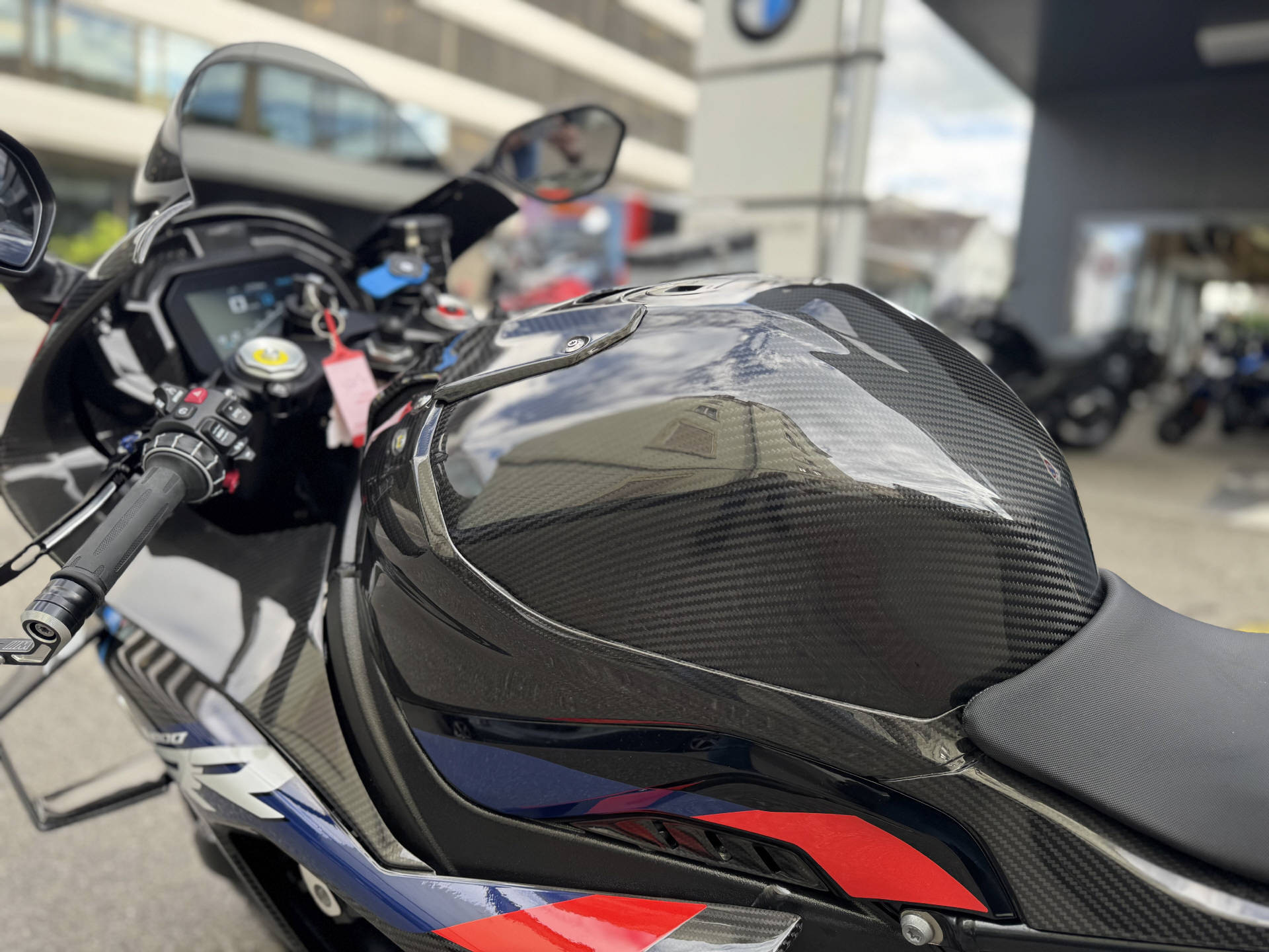 BMW M 1000 RR-image-6