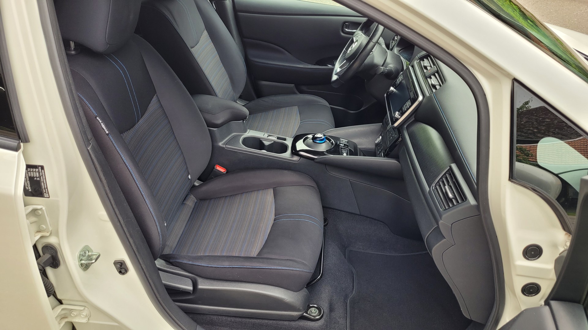 NISSAN Leaf N-Connecta (incl. battery)-image-19