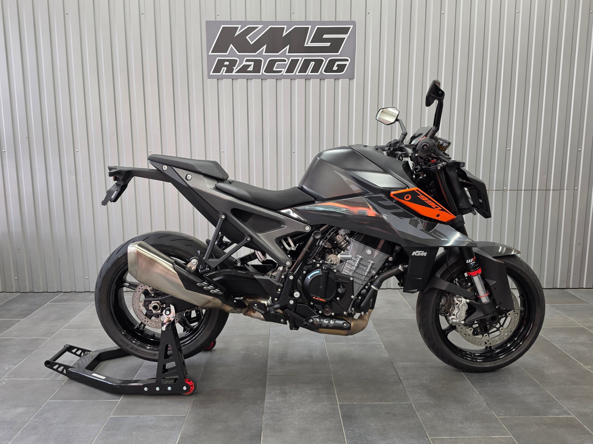 KTM 990 Duke-image-5