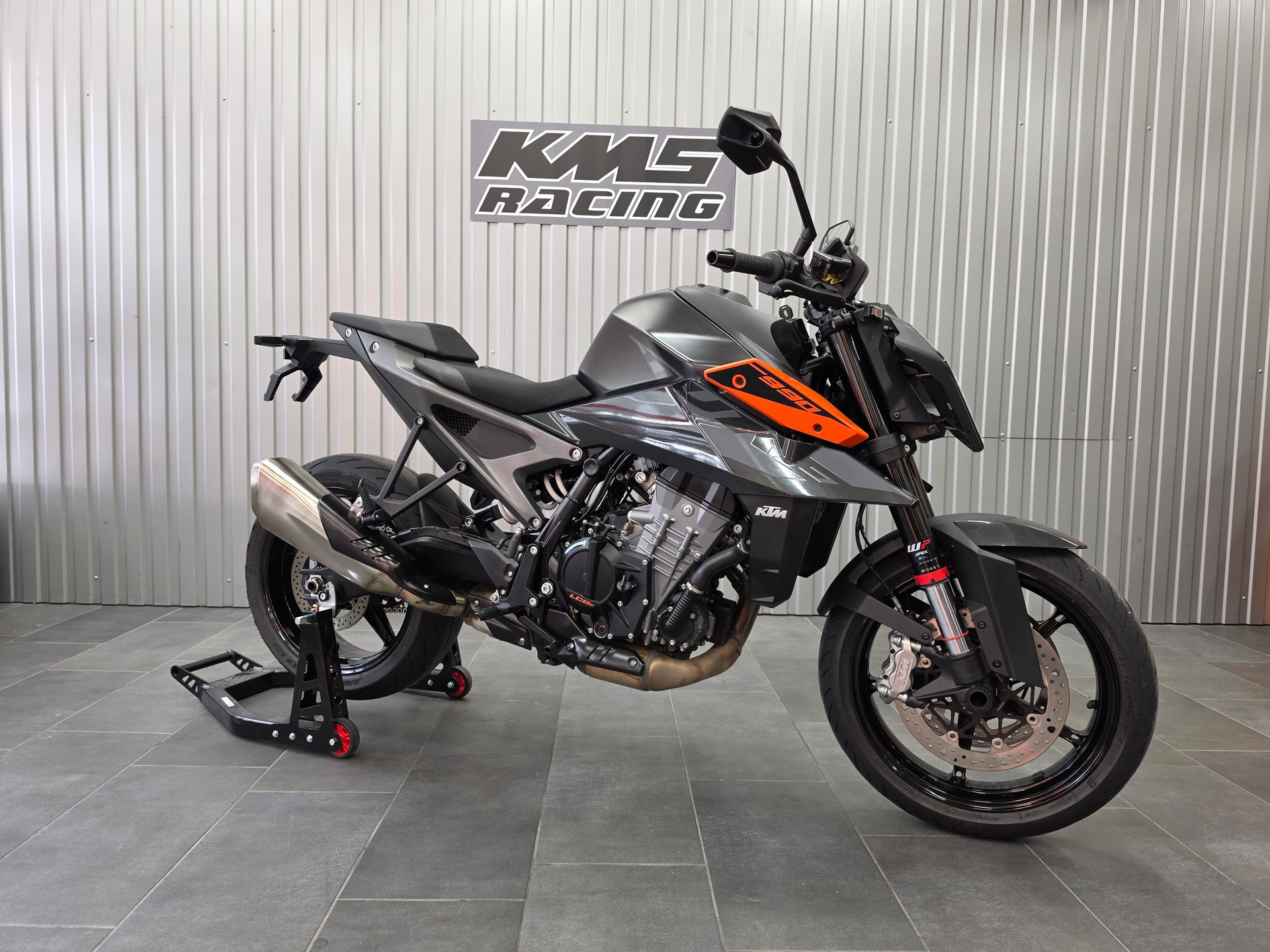 KTM 990 Duke-image-3
