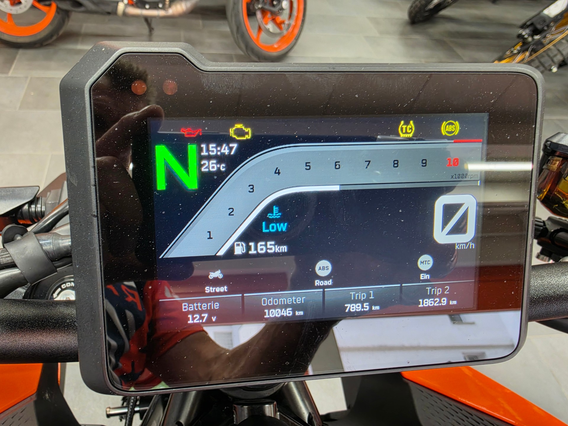 KTM 990 Duke-image-2