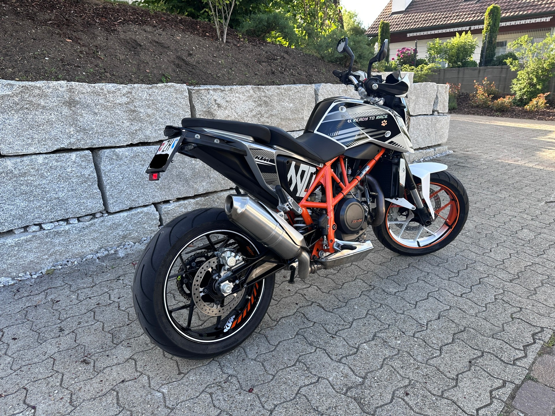 KTM 690 Duke ABS-image-3