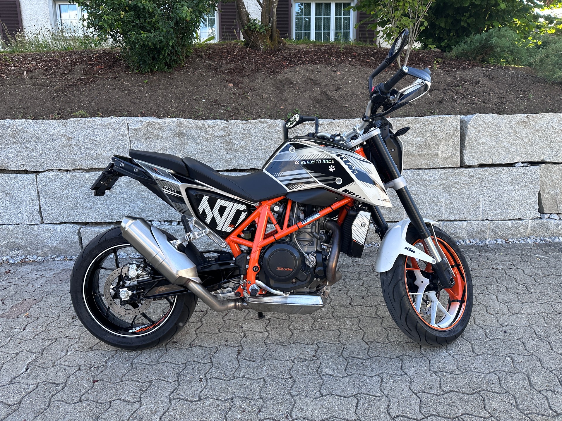 KTM 690 Duke ABS-image-7