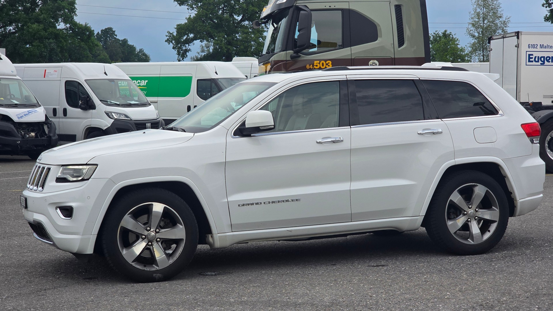 JEEP Grand Cherokee 3.0 CRD Overland Automatic-showroom-element-3
