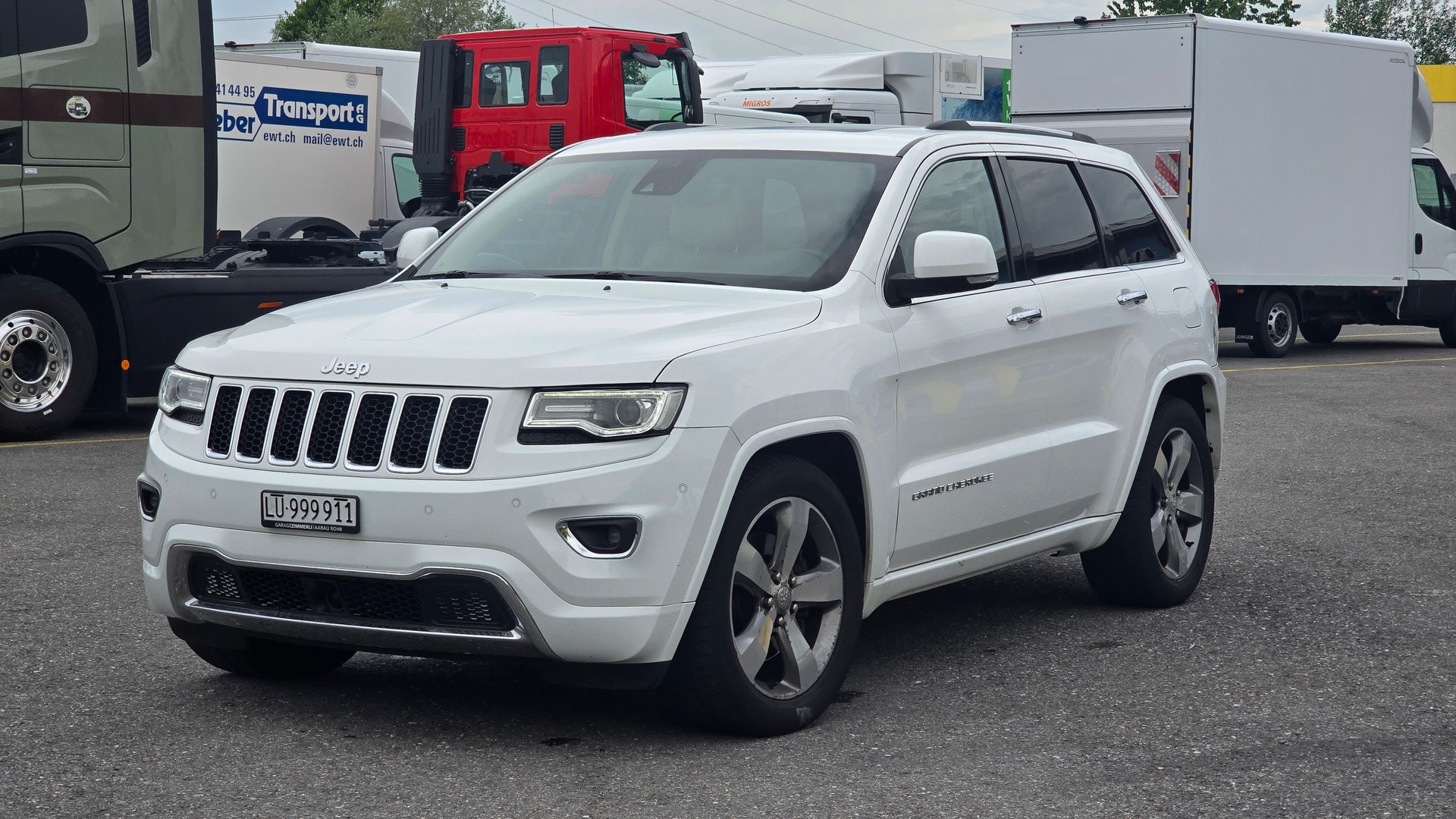 JEEP Grand Cherokee 3.0 CRD Overland Automatic-showroom-element-2