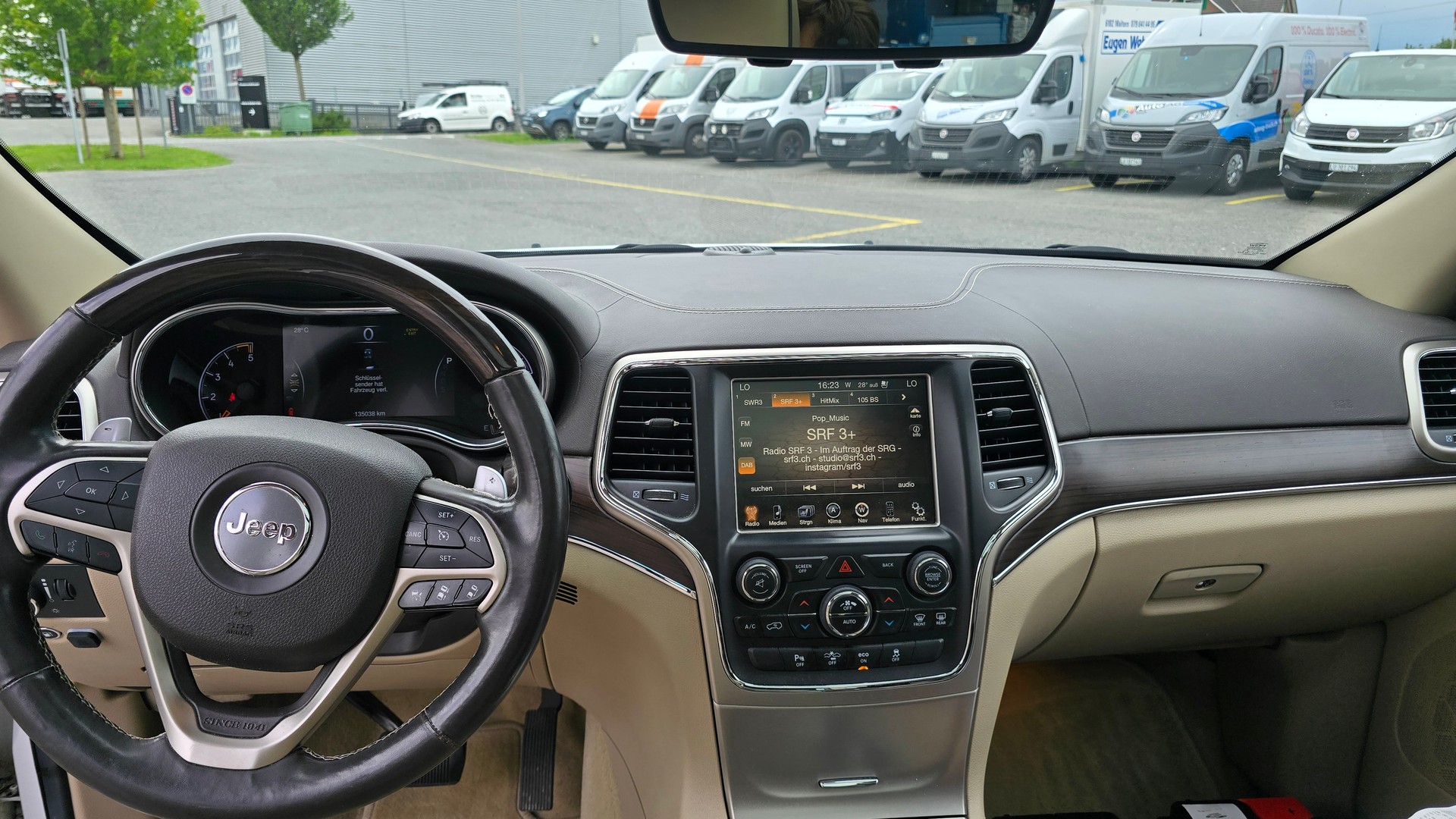 JEEP Grand Cherokee 3.0 CRD Overland Automatic-image-9