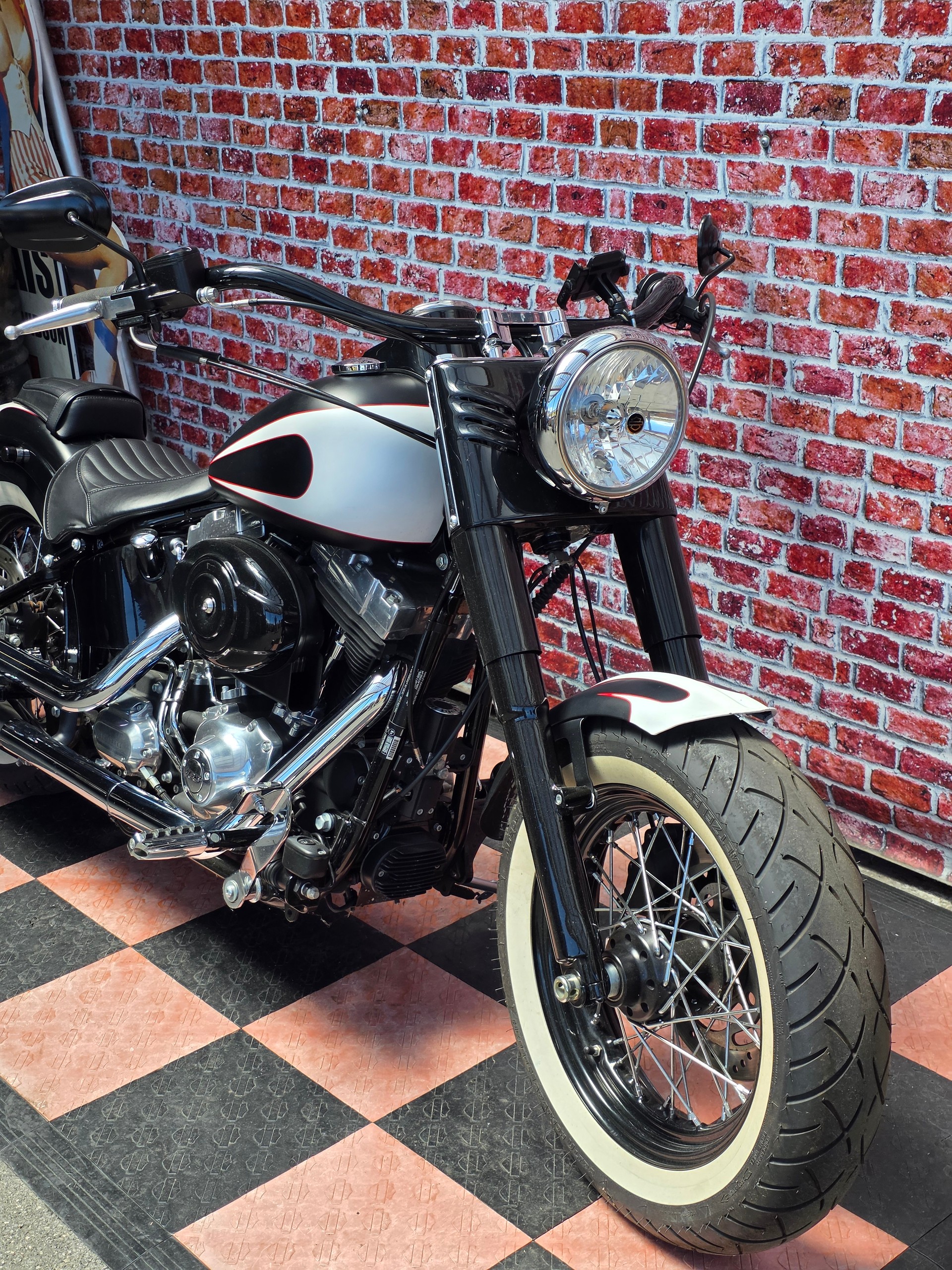 HARLEY-DAVIDSON FLS Softail Slim ABS-image-2