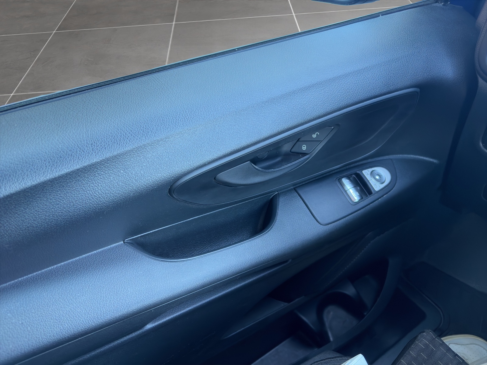 MERCEDES-BENZ Vito 114 CDI Kompakt Pro 9G-Tronic-image-11