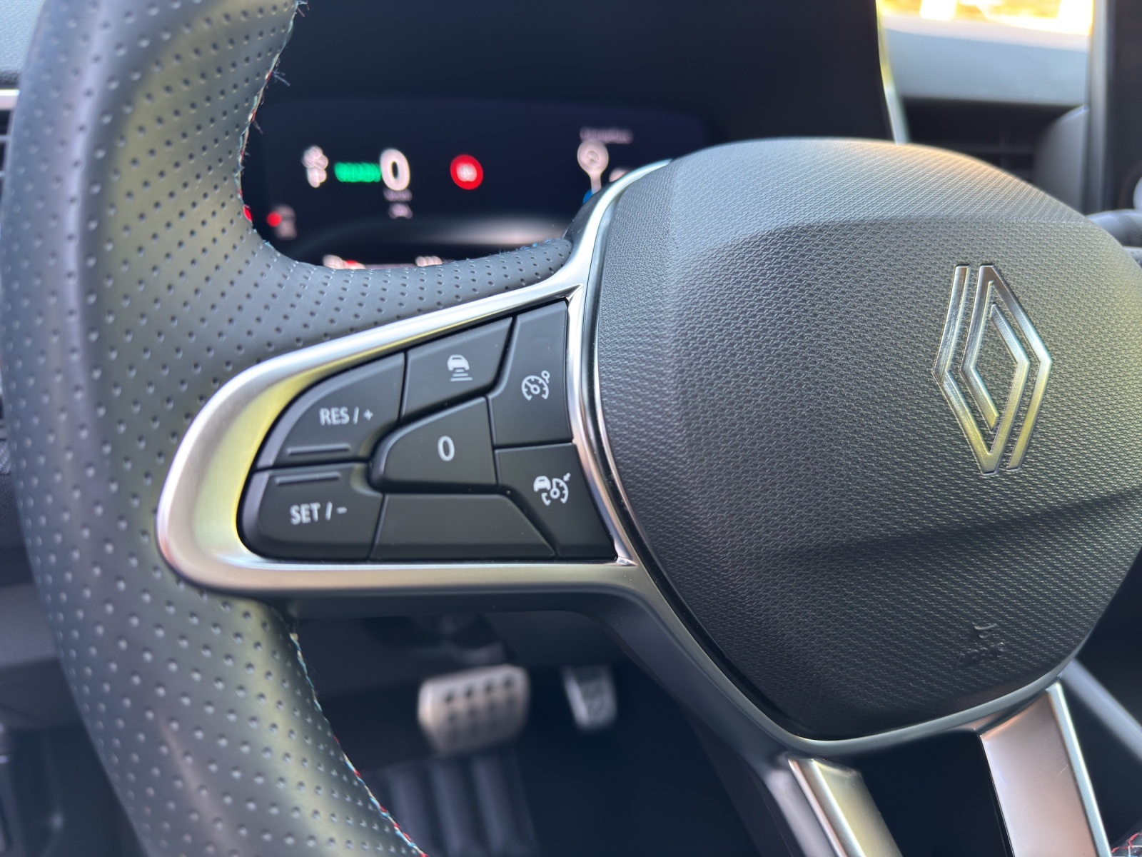 RENAULT Clio 1.6 E-Tech Esprit Alpine-image-27