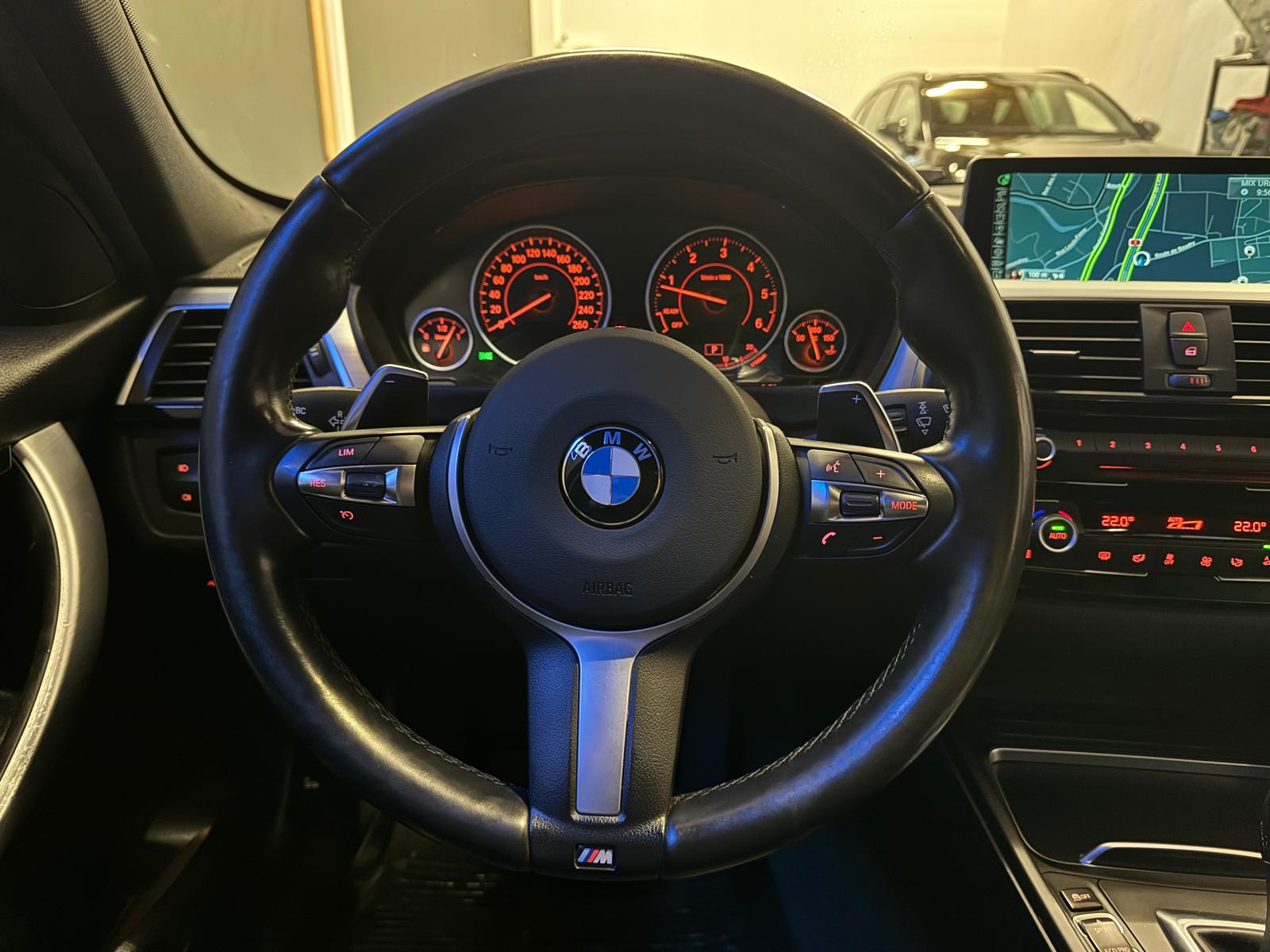 BMW 335d xDrive Touring M Sport Line Steptronic-image-19