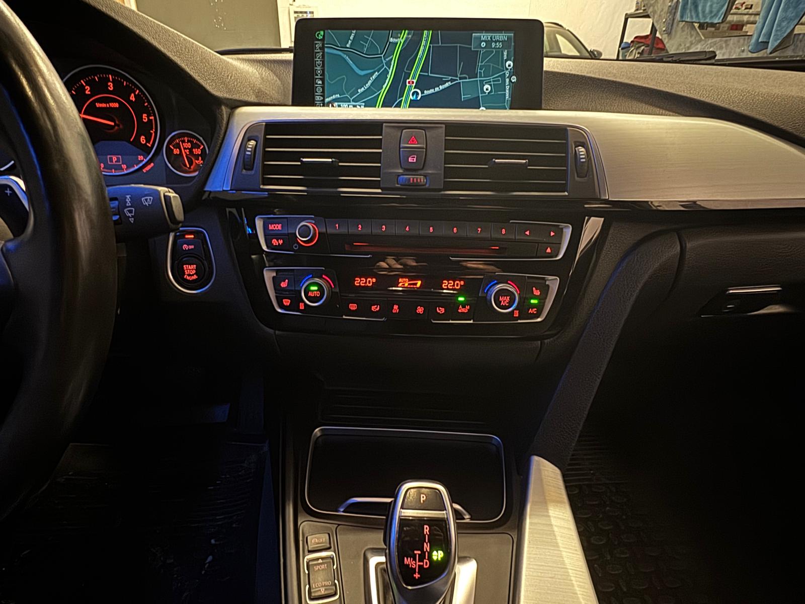 BMW 335d xDrive Touring M Sport Line Steptronic-image-22