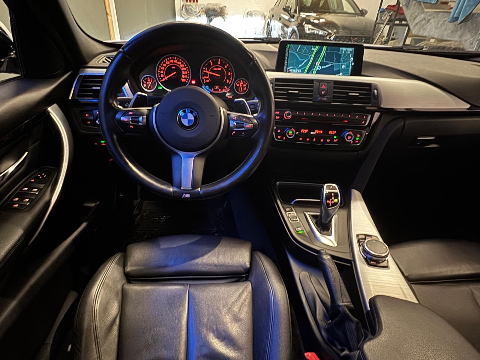 BMW 335d xDrive Touring M Sport Line Steptronic-image-17
