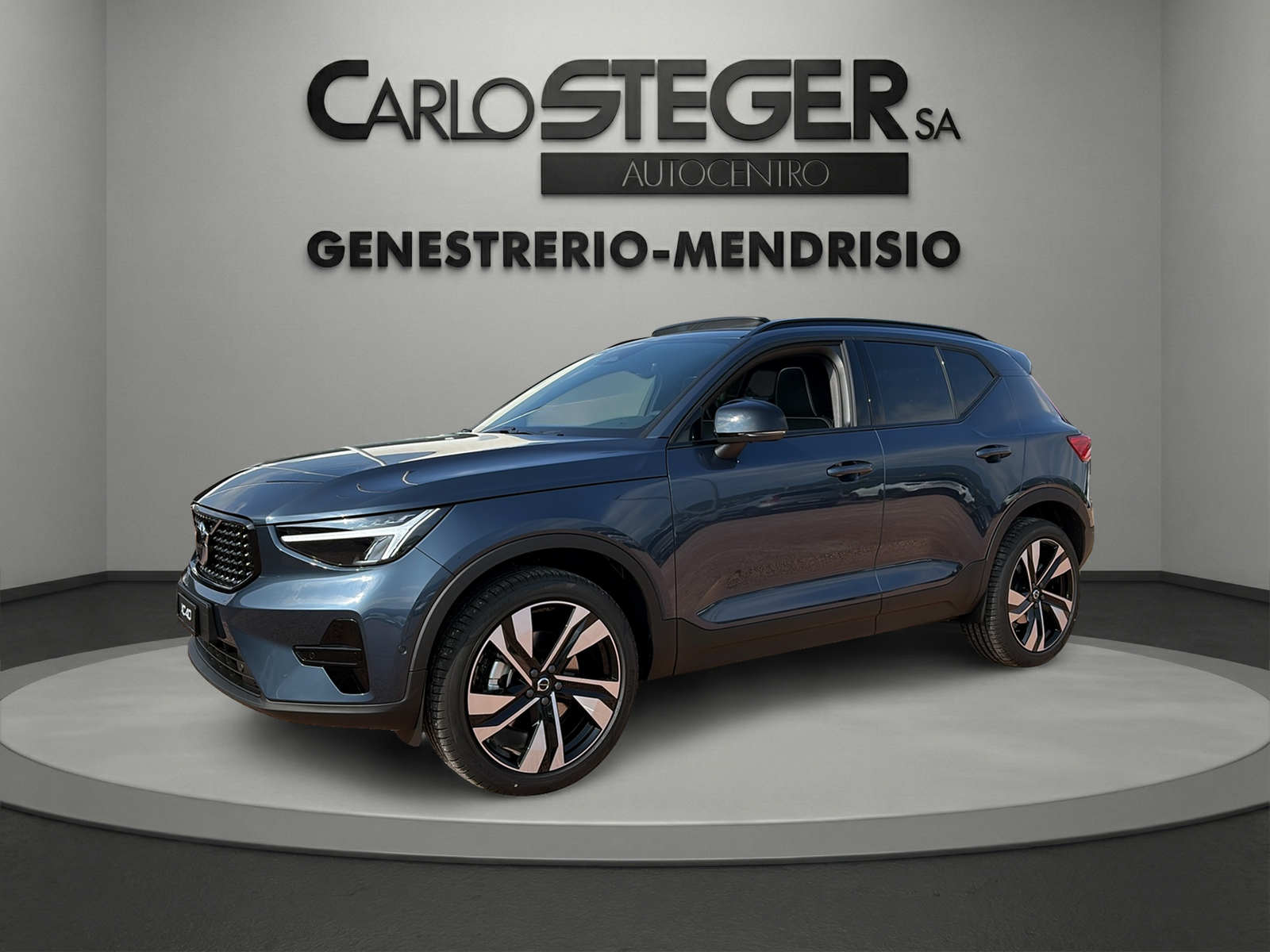 VOLVO XC40 B3 Benzin Mild Hybrid Plus Dark DCT