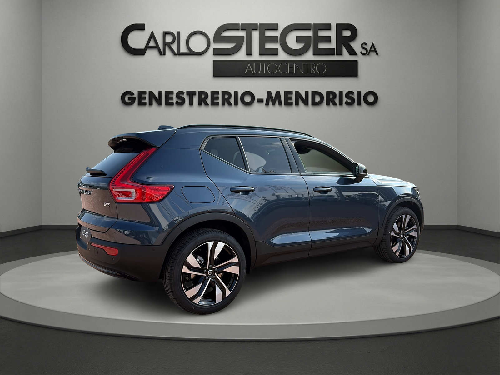 VOLVO XC40 B3 Benzin Mild Hybrid Plus Dark DCT-image-13