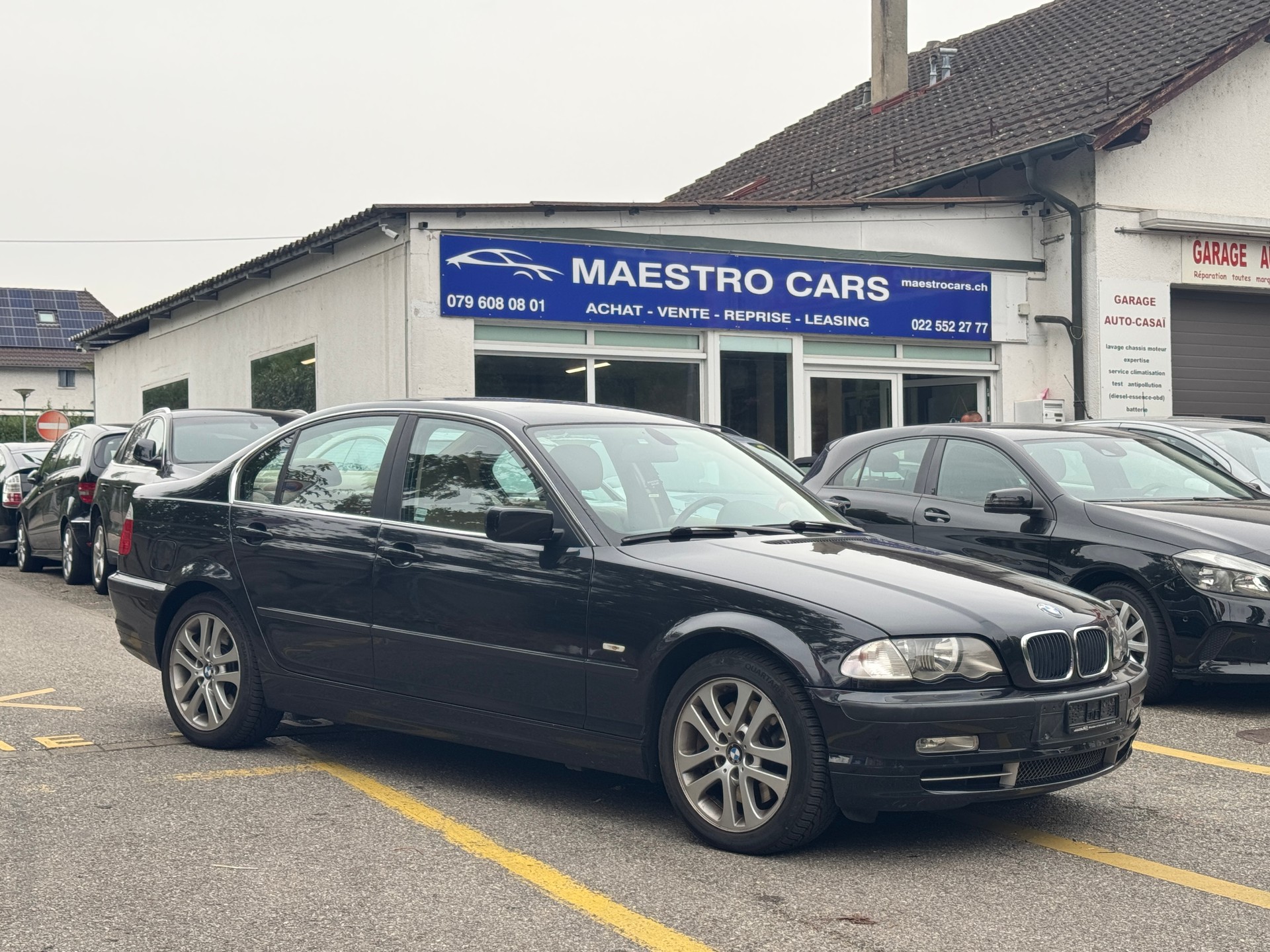 BMW 330xi-image-2