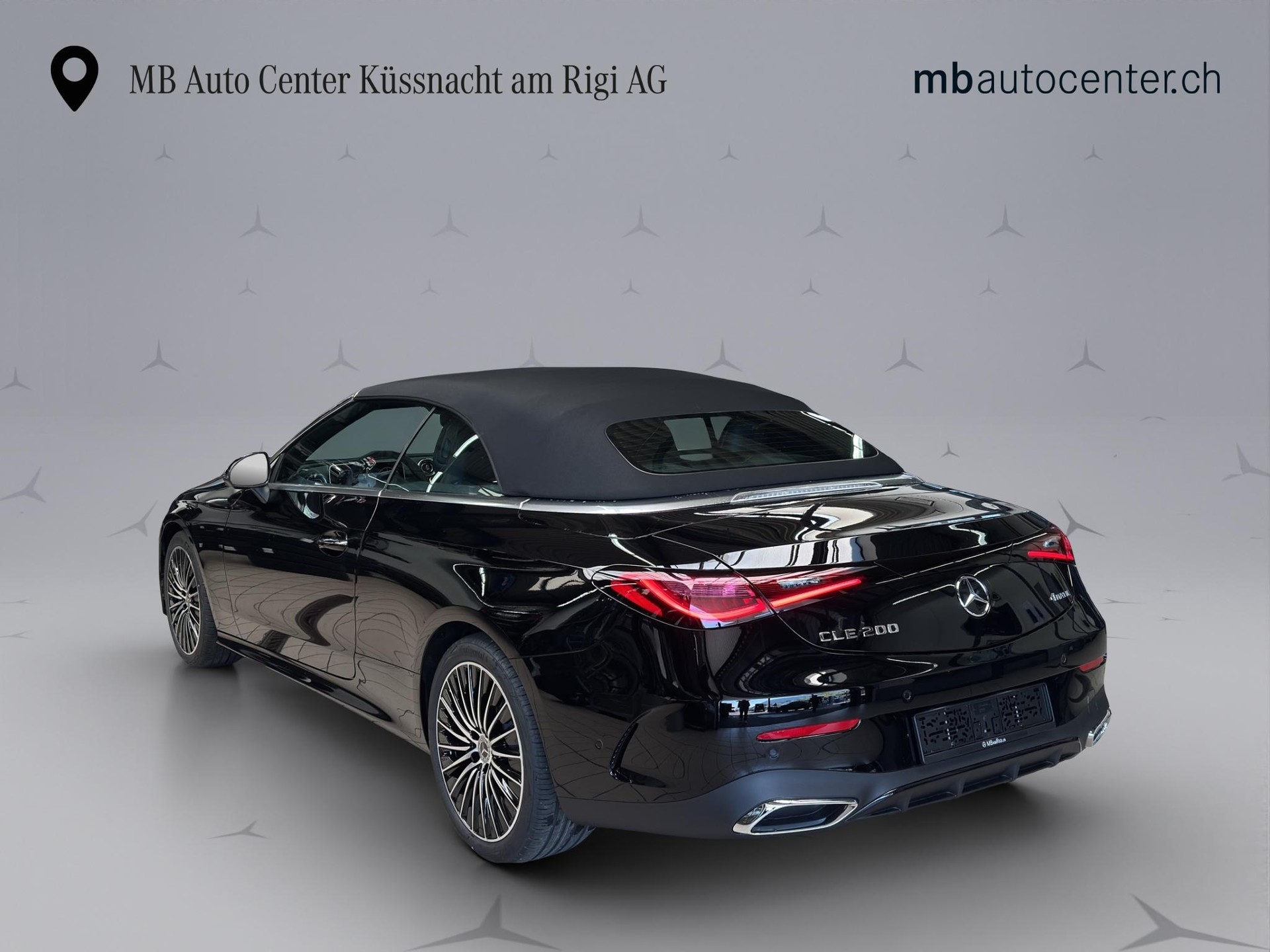 MERCEDES-BENZ CLE 200 AMG Line 4matic Cabriolet-showroom-element-3