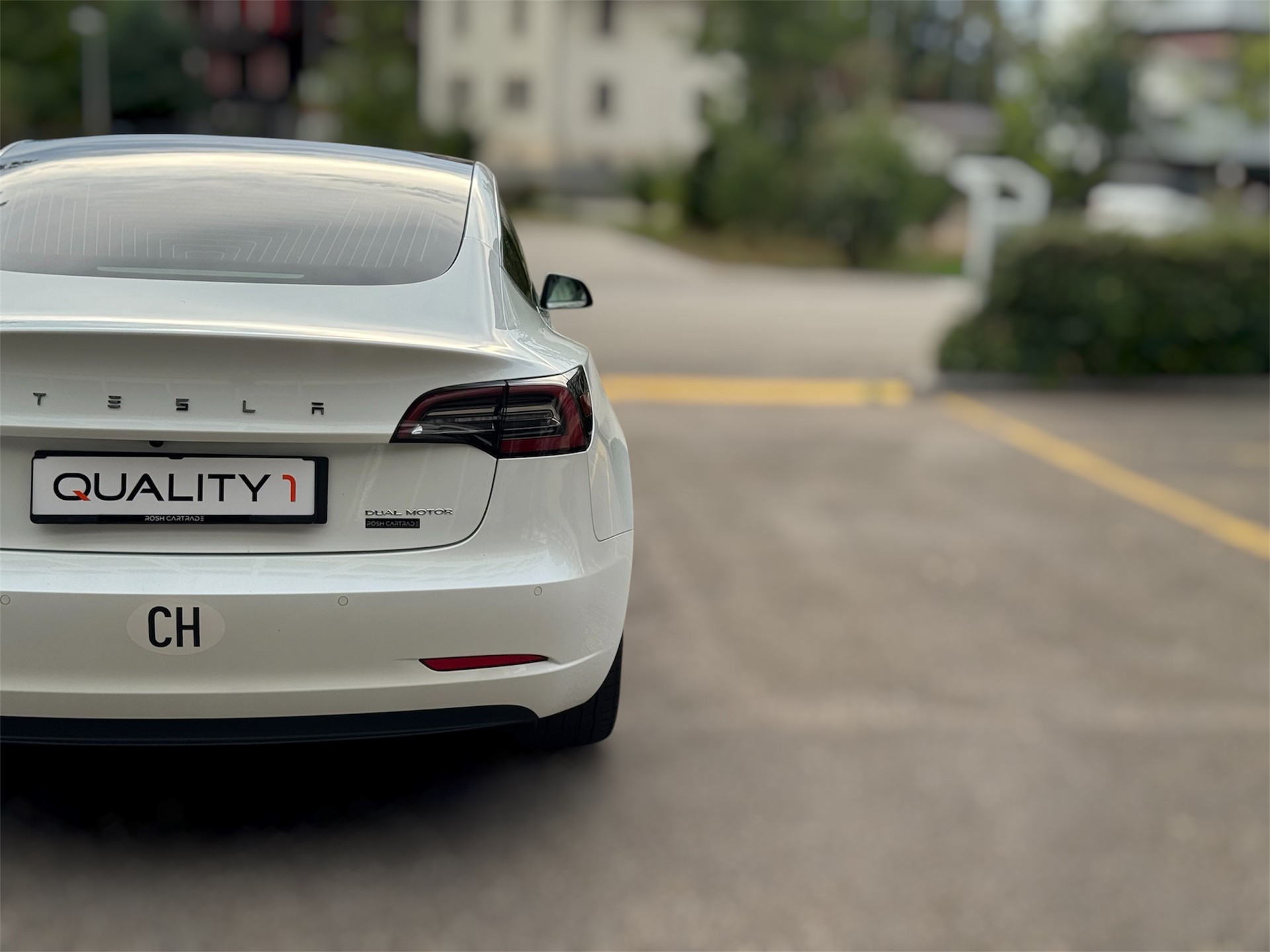 TESLA Model 3 Long Range Dual Motor AWD-image-14