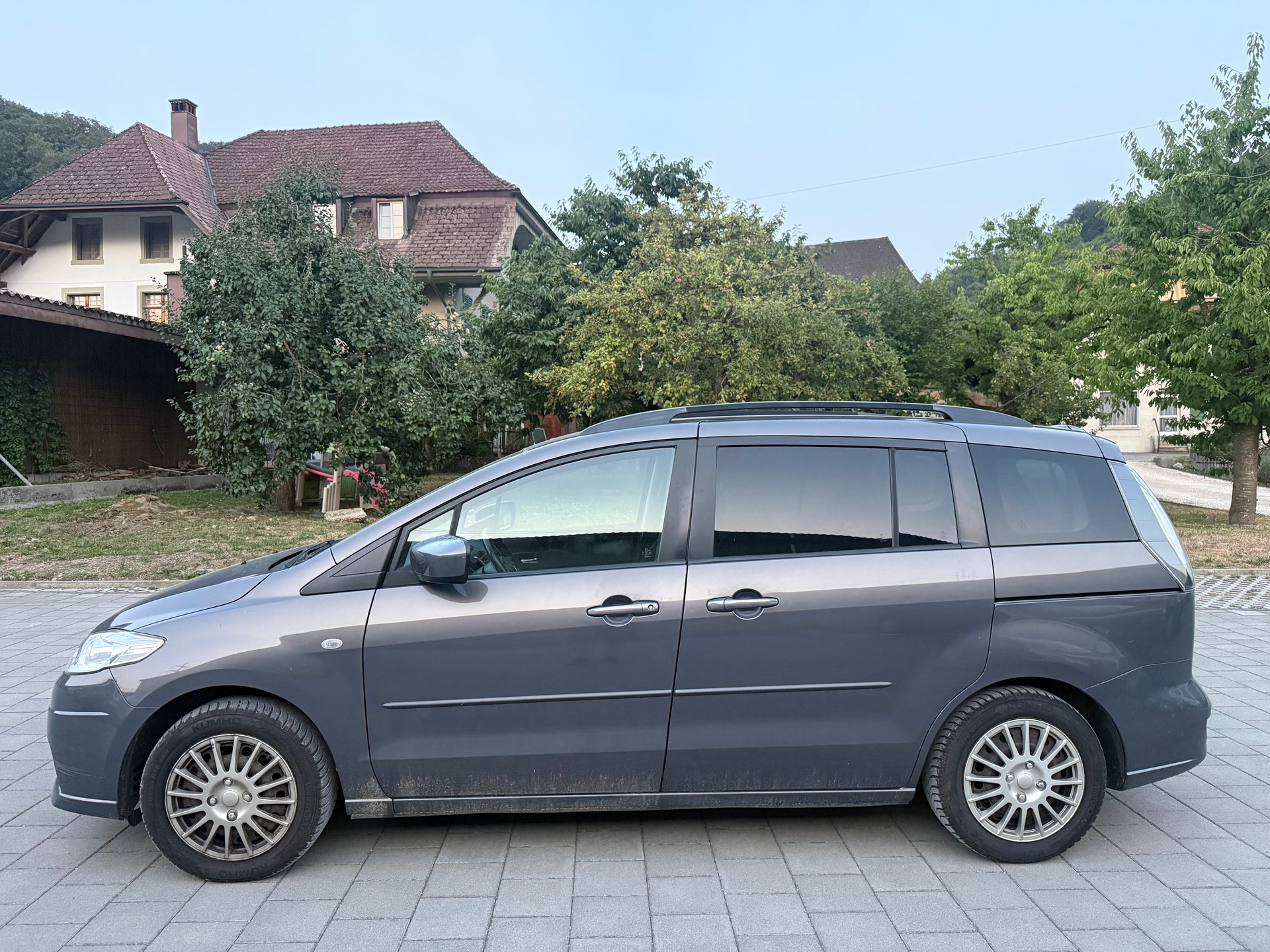 MAZDA 5 2.0 16V Exclusive-showroom-element-3