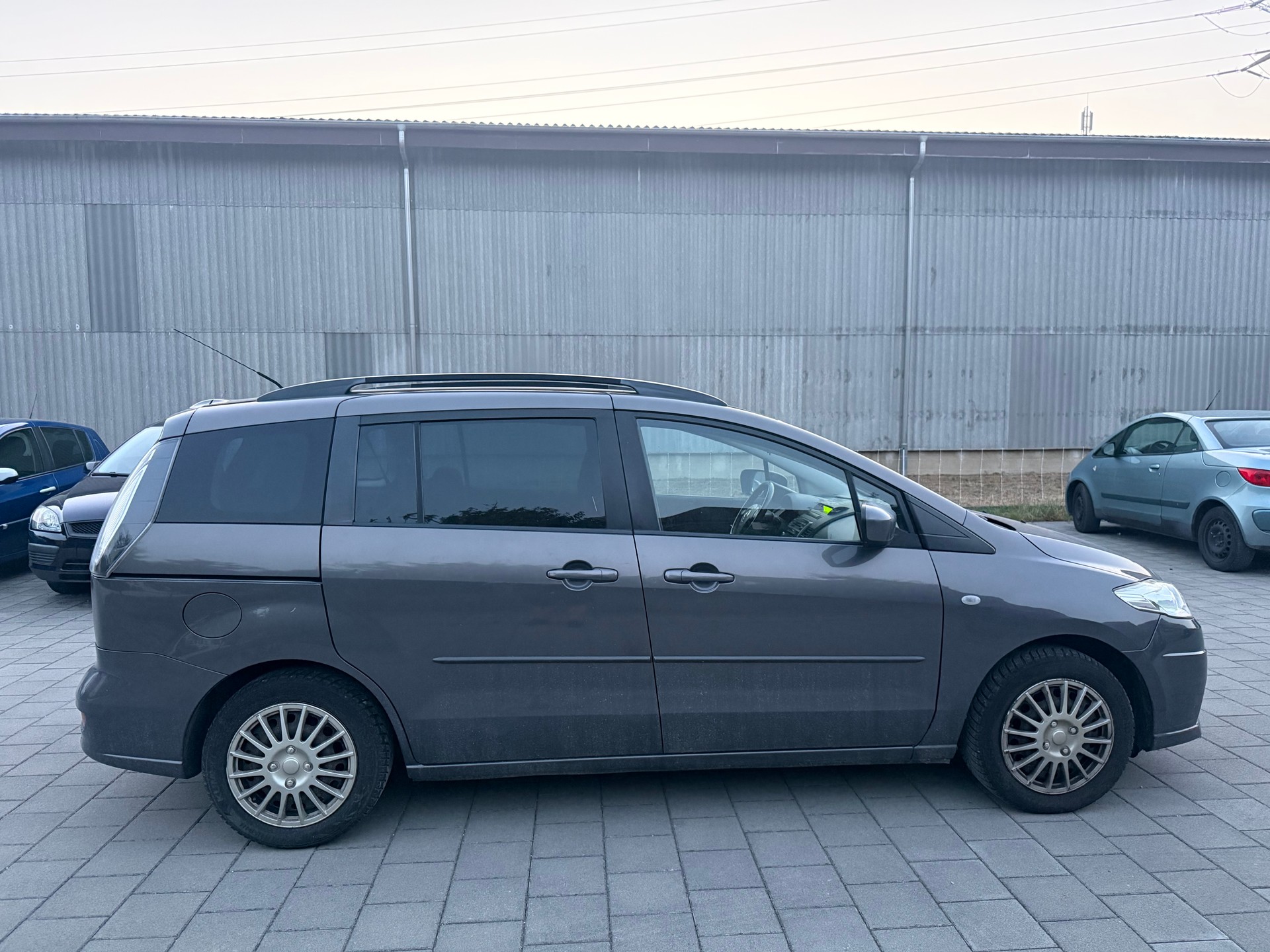 MAZDA 5 2.0 16V Exclusive-image-4