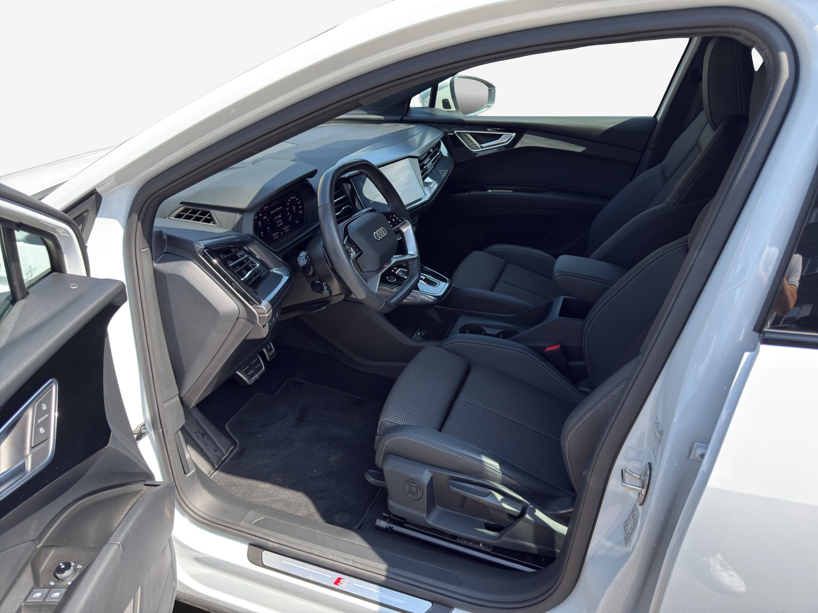 AUDI Q4 Sportback e-tron 50 quattro-image-7