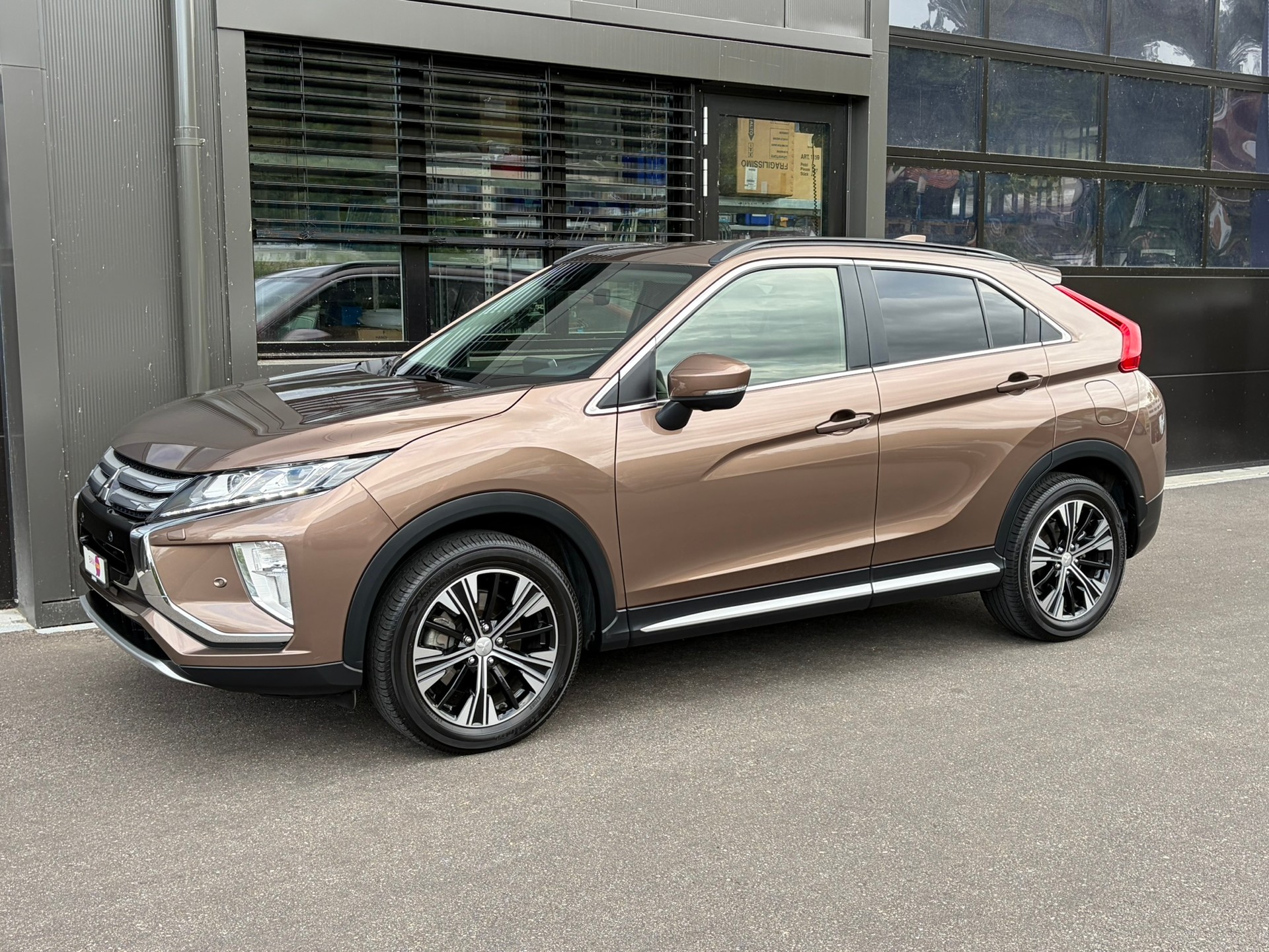 MITSUBISHI Eclipse Cross 1.5 T-Mivec Value 4WD CVT-image-4